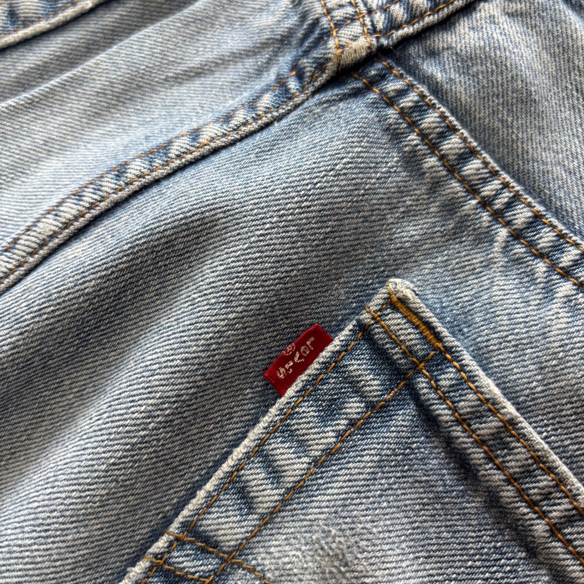 (34/32) LEVI'S 550 DENIM PANT