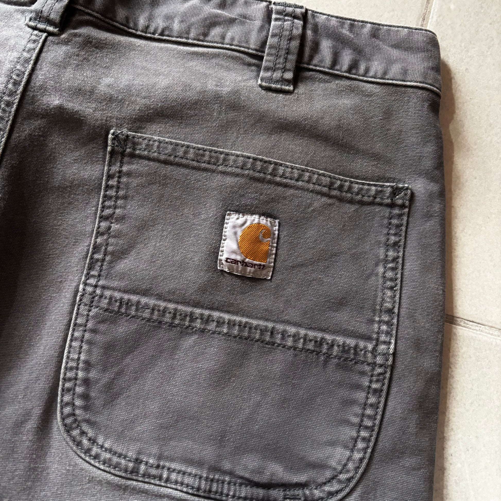 (34) CARHARTT CARPENTER JORT