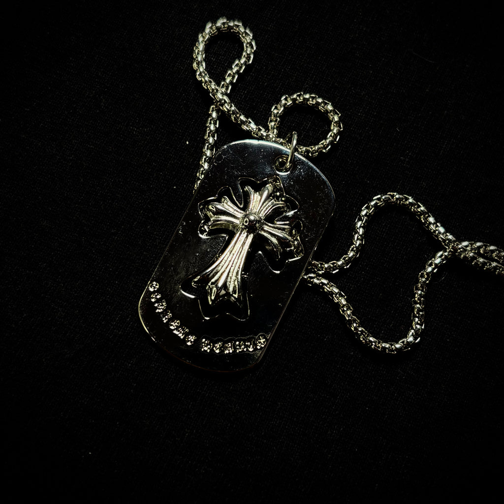 CHROME HEARTS CROSS NECKLACE