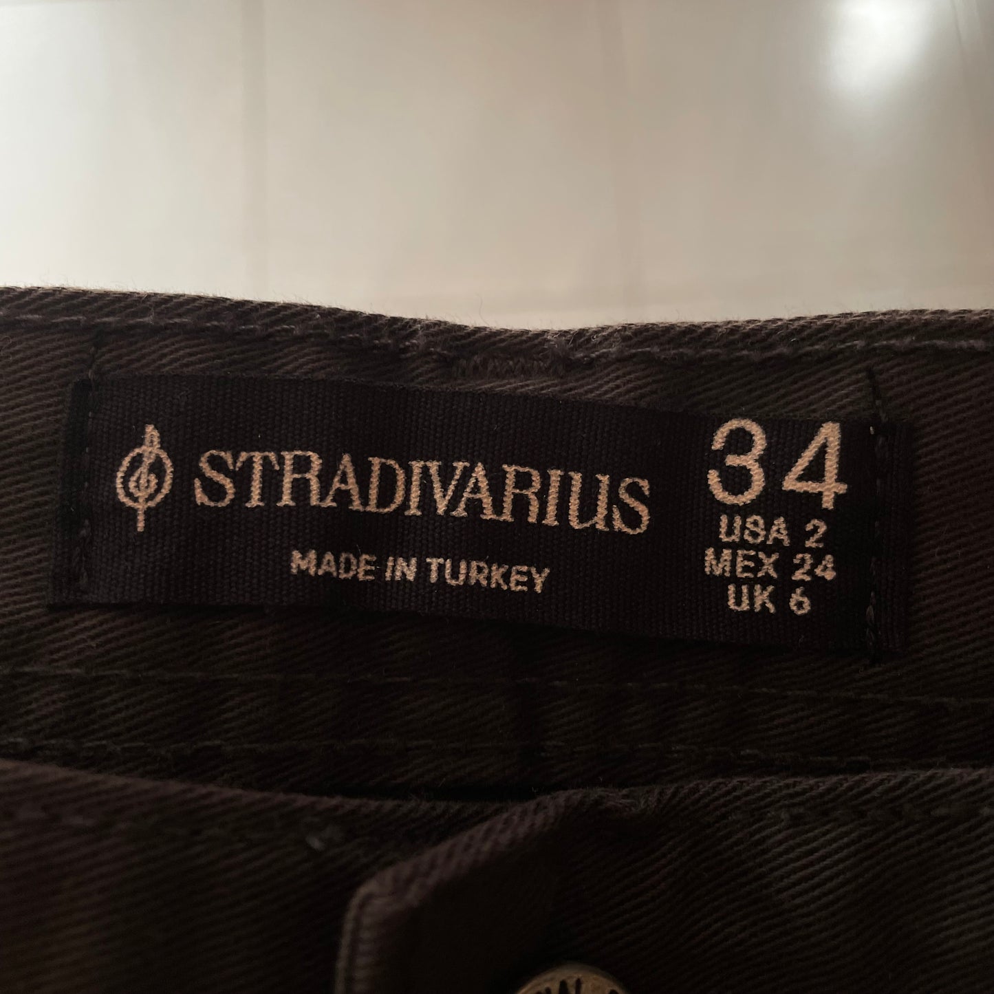 (Mujer: 34 Hombre: 28/32) Stradivarius Cargo Pant NUEVO SIN ETIQUETAS