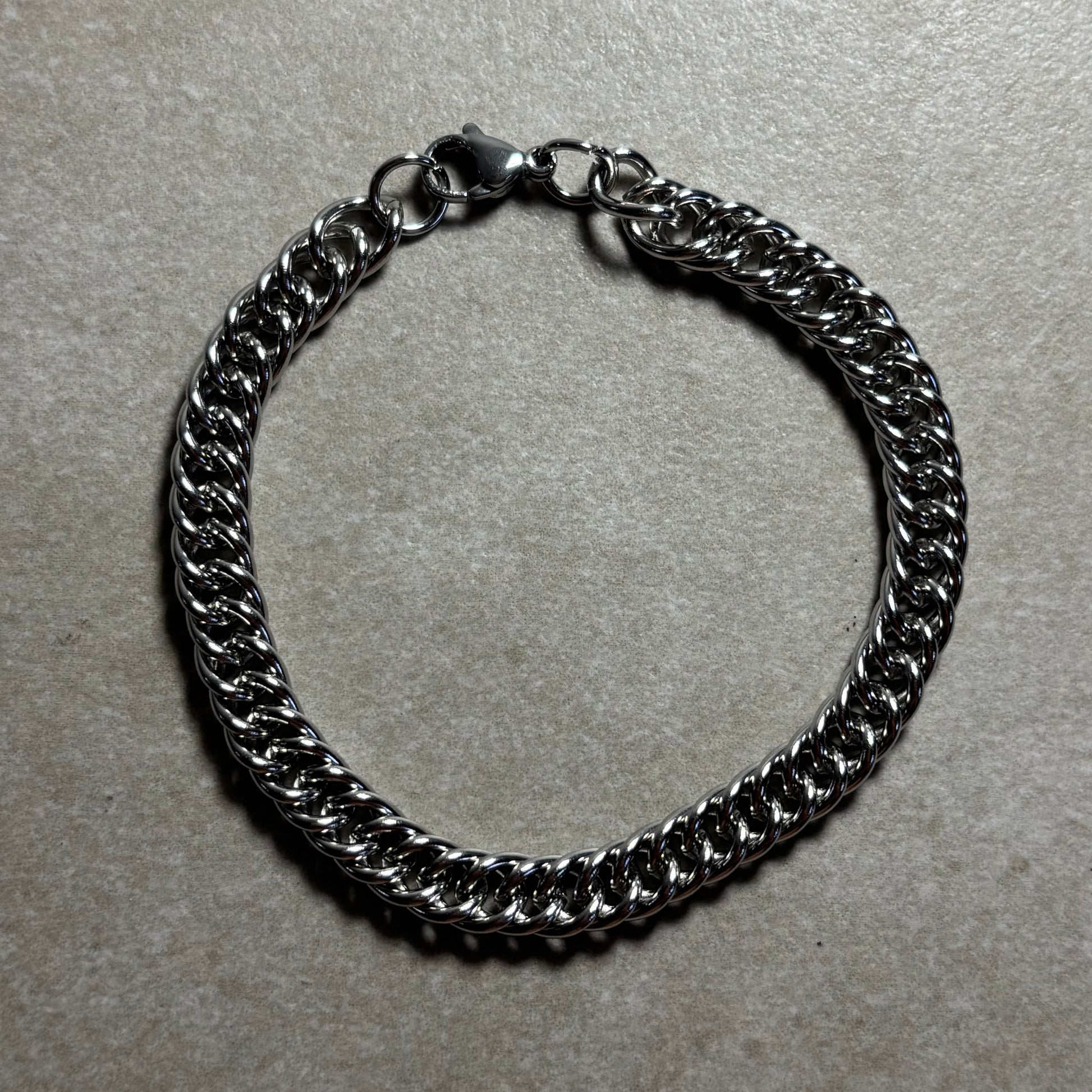 PULSERA GRUESA PLATEADA