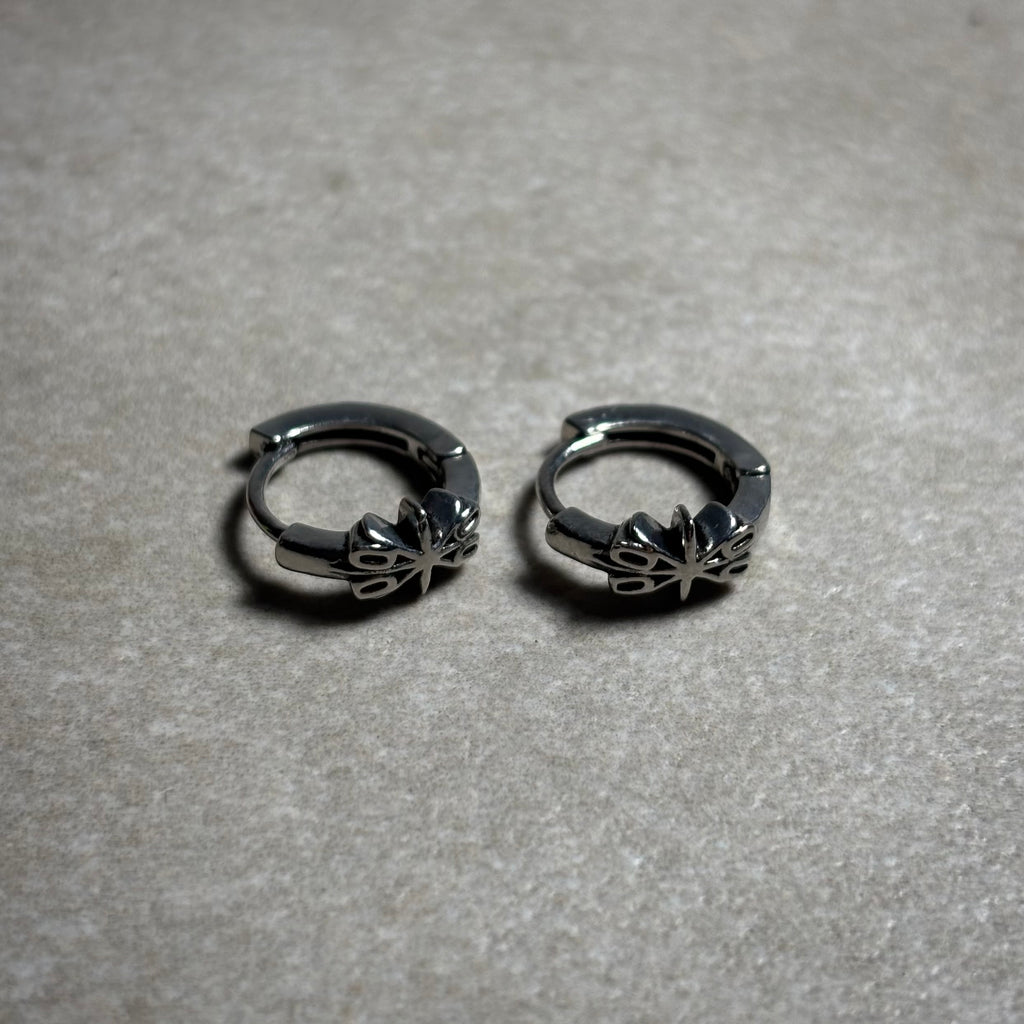 ARETES CHROME HEARTS (PAR)