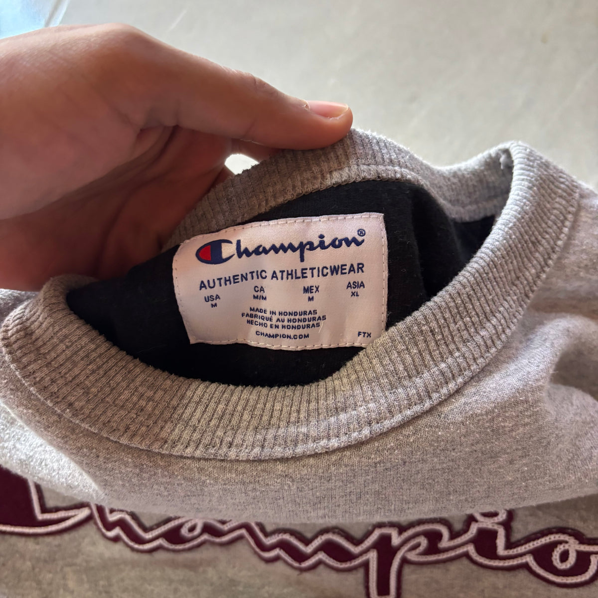 (M) CHAMPION CREWNECK