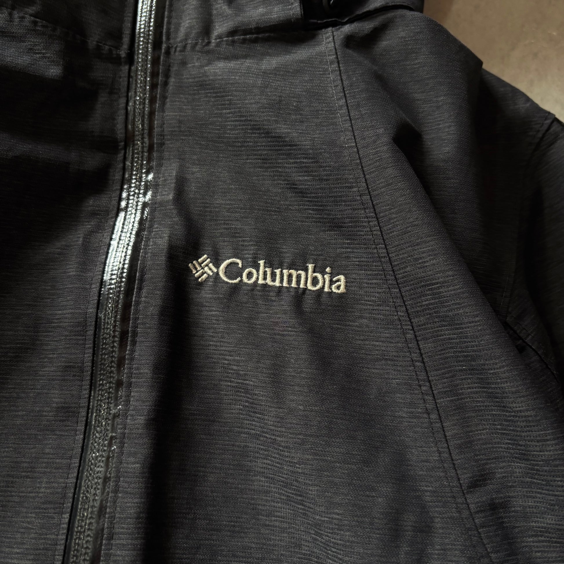 (M) COLUMBIA OMNI TECH COMPLETE - ZIP DAMAGE