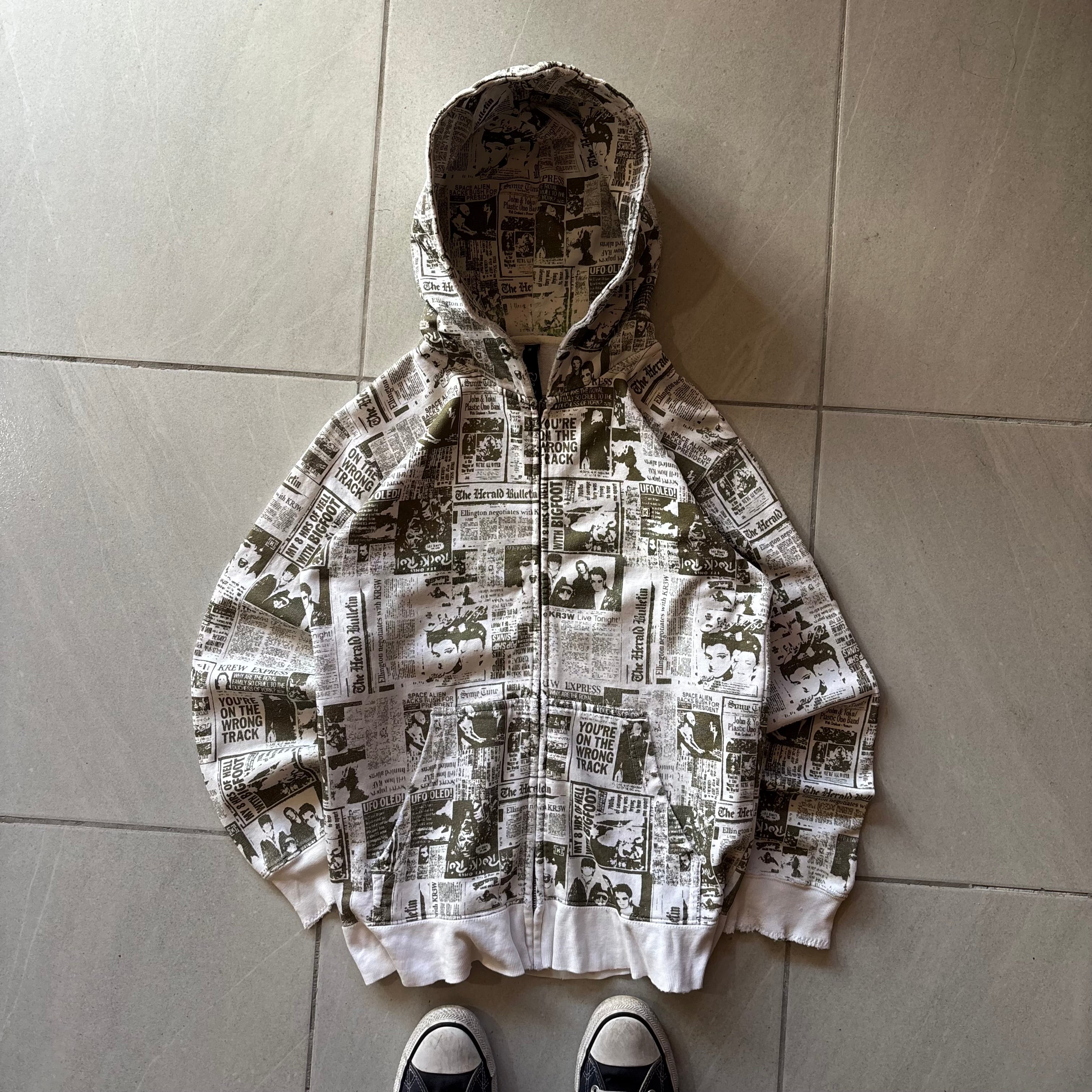 (M) GRAPHIC HOODIE K