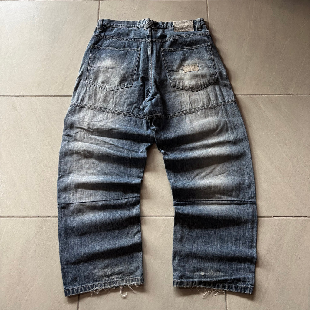 (38) SOUTH POLE RARE PANT