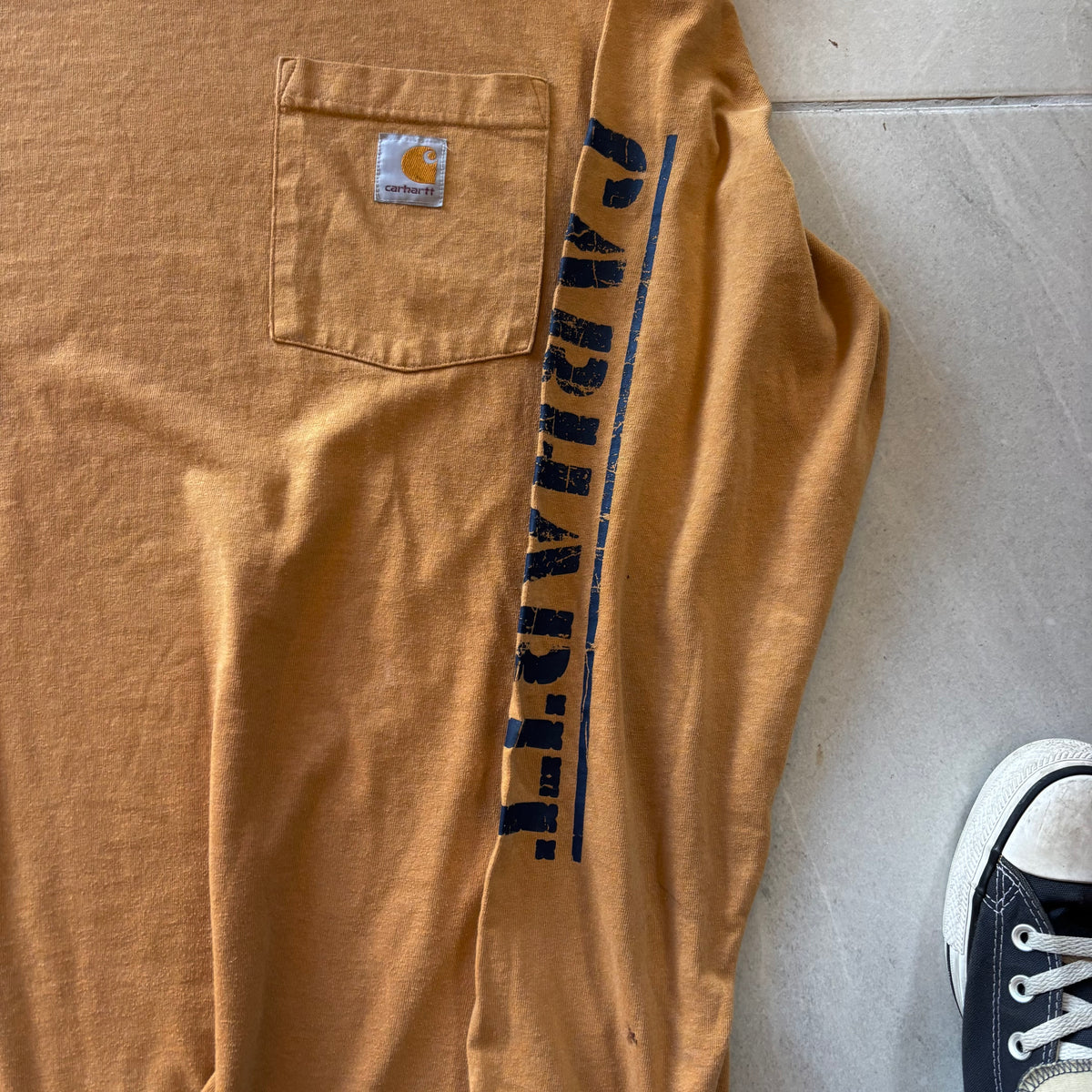 (L) CARHARTT LONG SLEEVE POCKET TEE