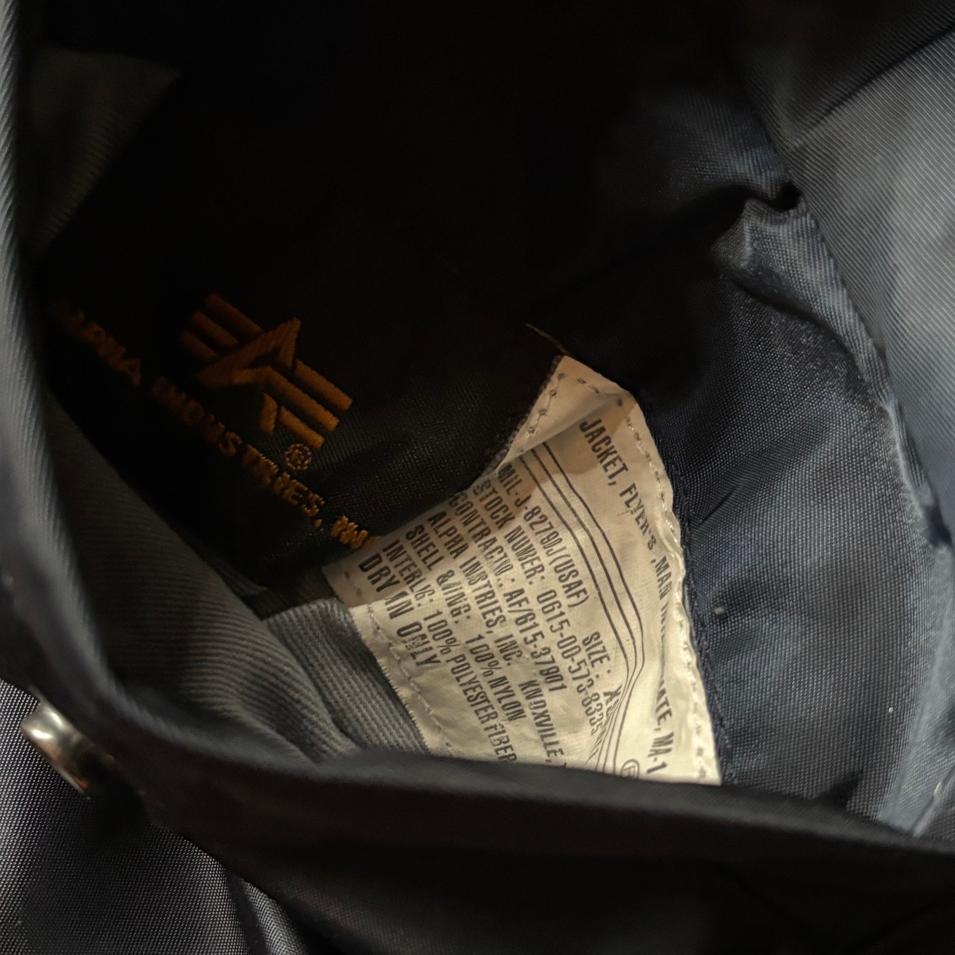 (M BOXY) ALPHA INDUSTRIES - REVERSIBLE