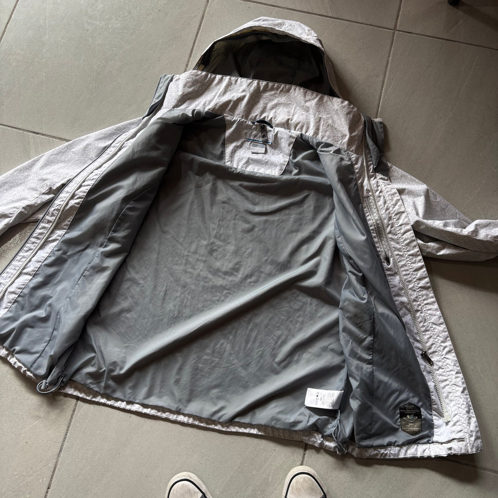 (L) COLUMBIA ABSTRACT WATERPROOF NEW