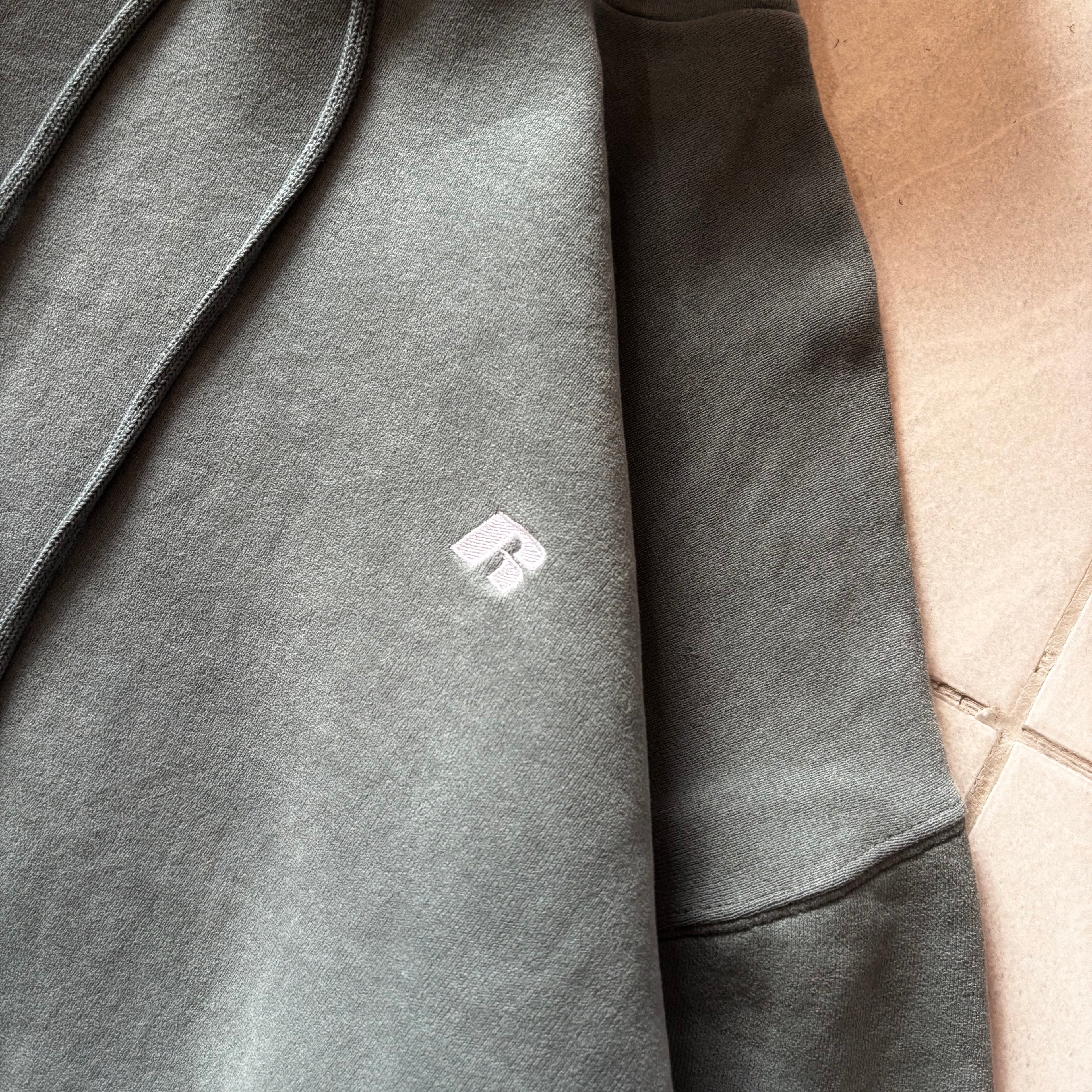 (L) HOODIE RUSSELL BASIC