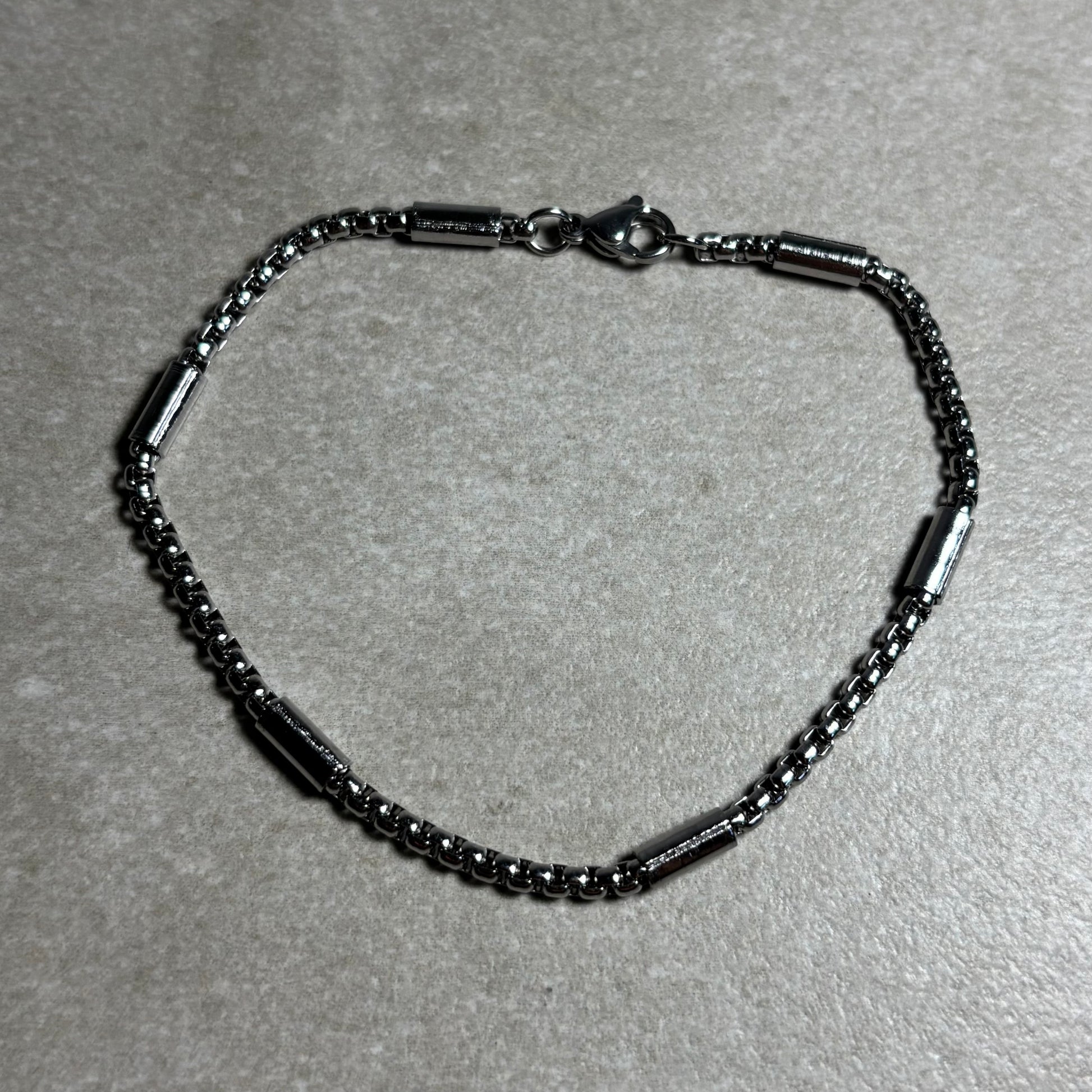 PULSERA PLATEADA BASICA