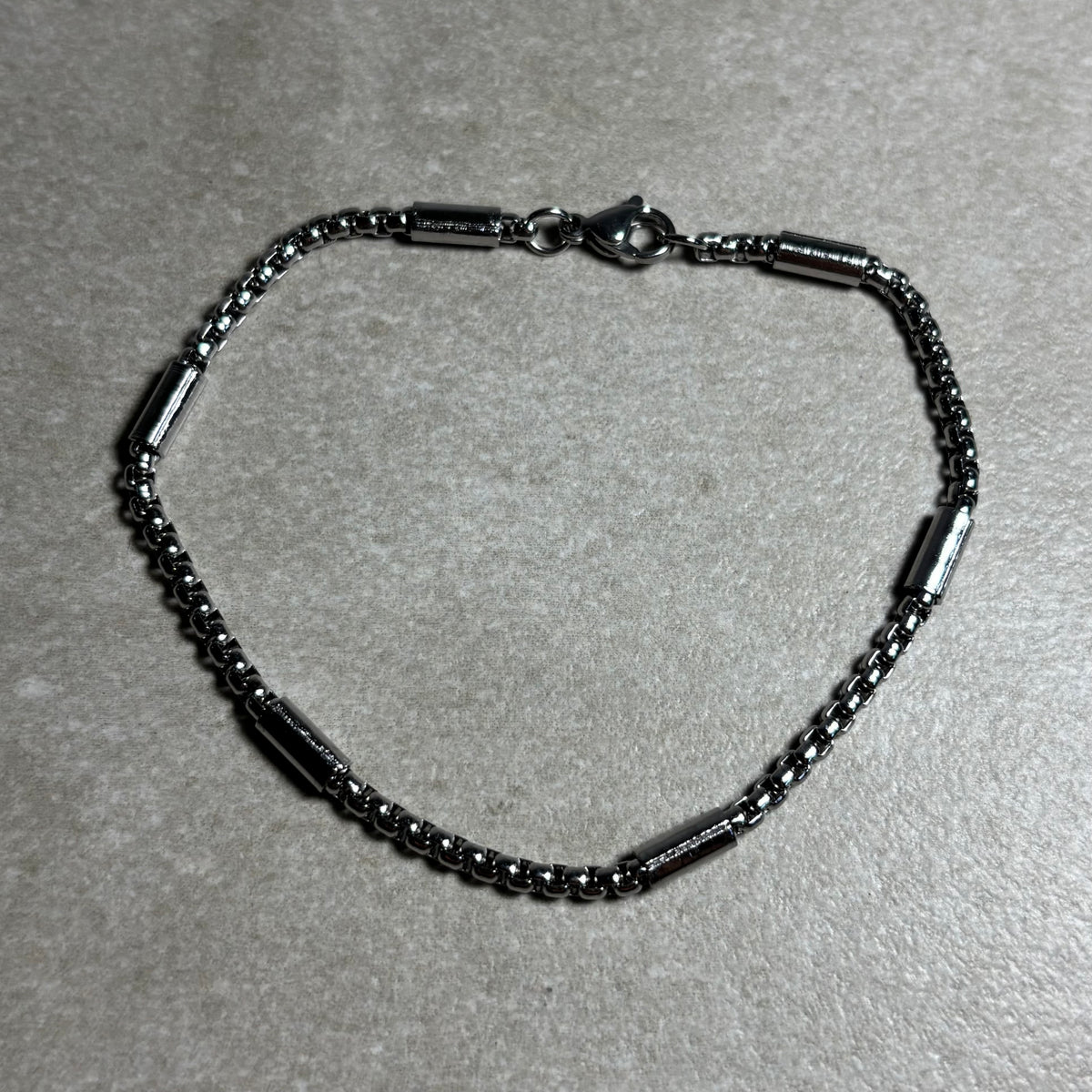 PULSERA PLATEADA BASICA