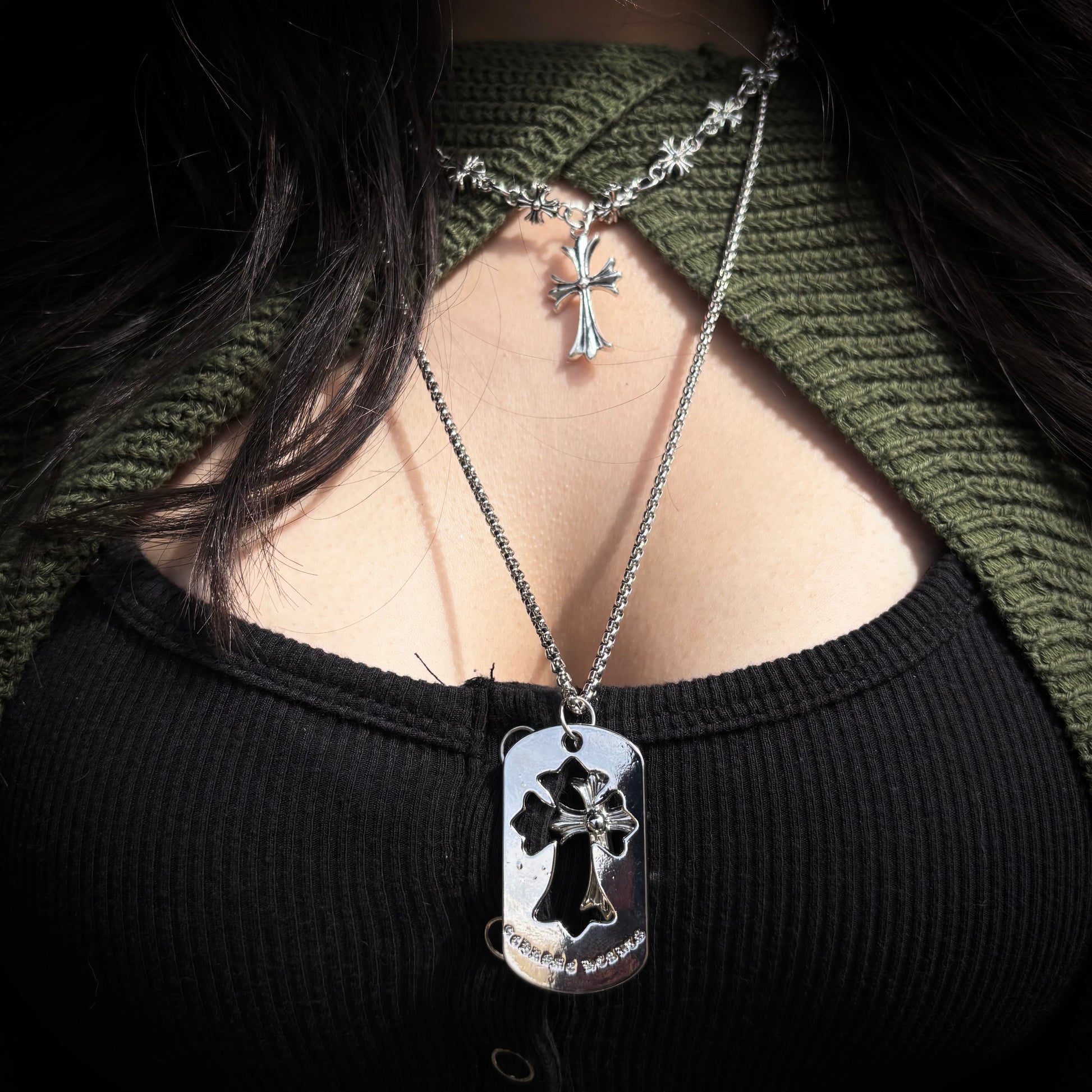 CHROME HEARTS CROSS NECKLACE