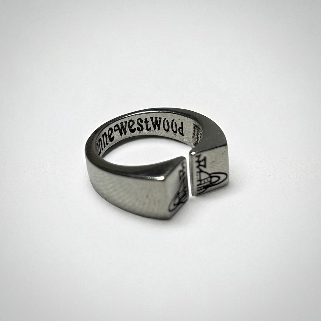 VIVIENNE WESTWOOD SILVER RING