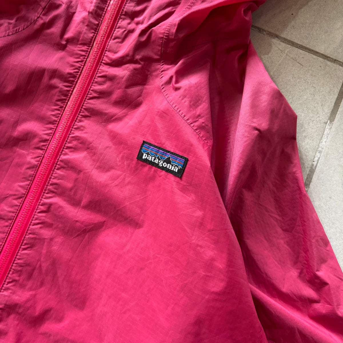 (M) PATAGONIA WINDBREAKER