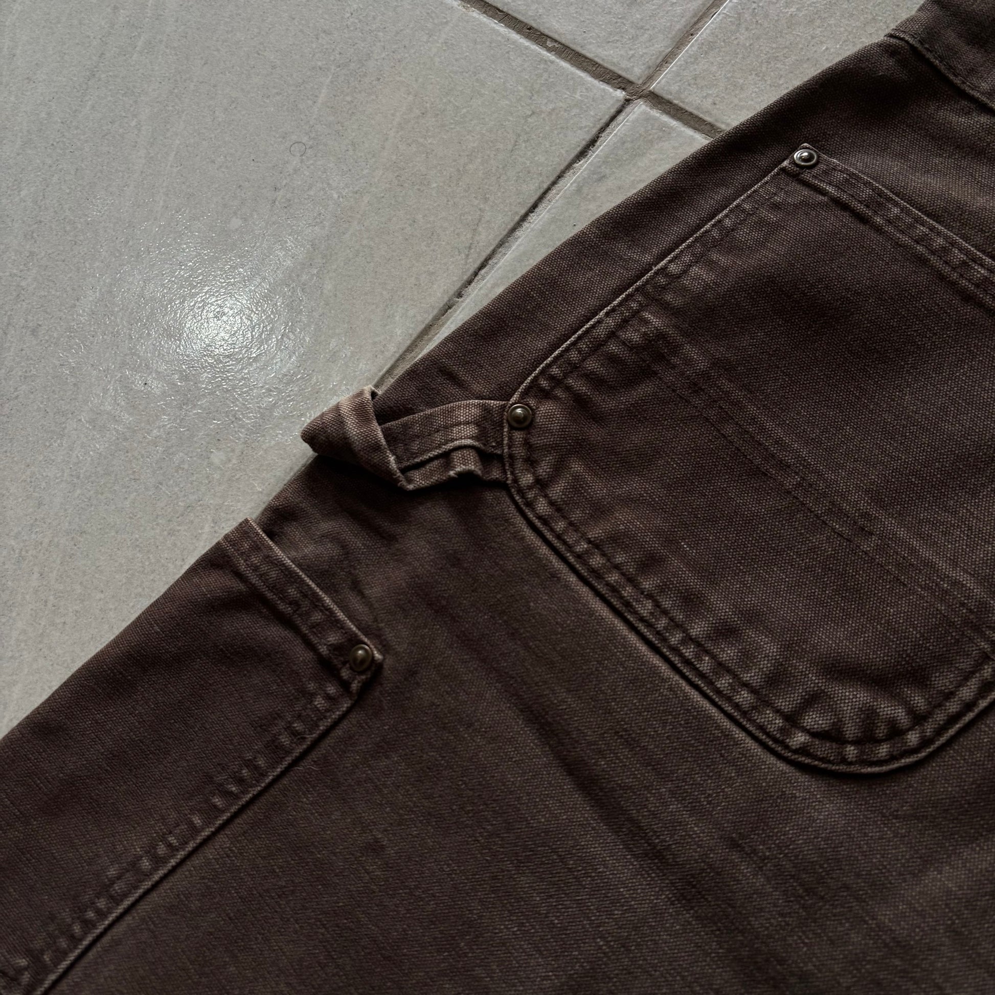 (38) CARHARTT BIG LOGO DK SHORT
