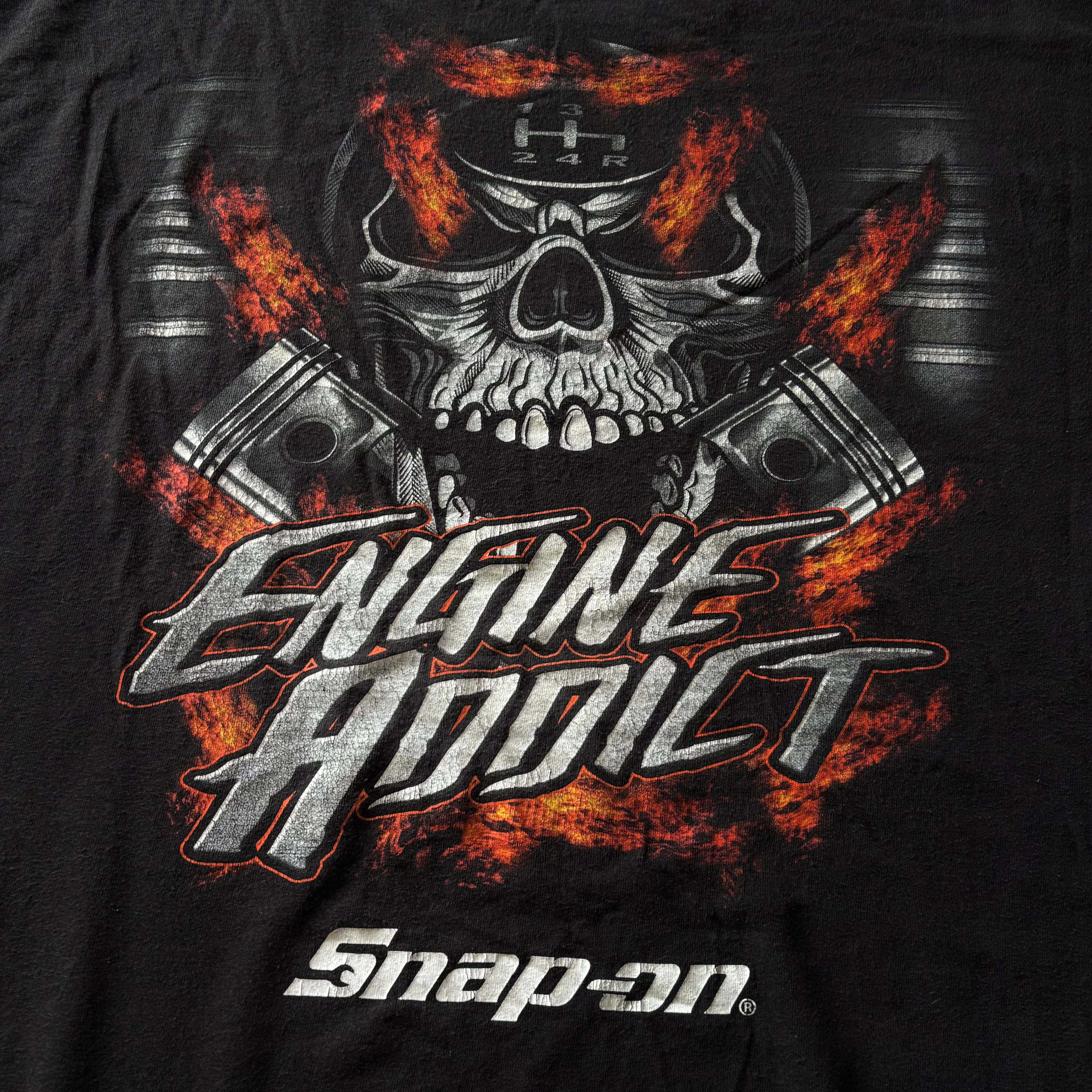 (Xl) SNAP ON SKULL TEE