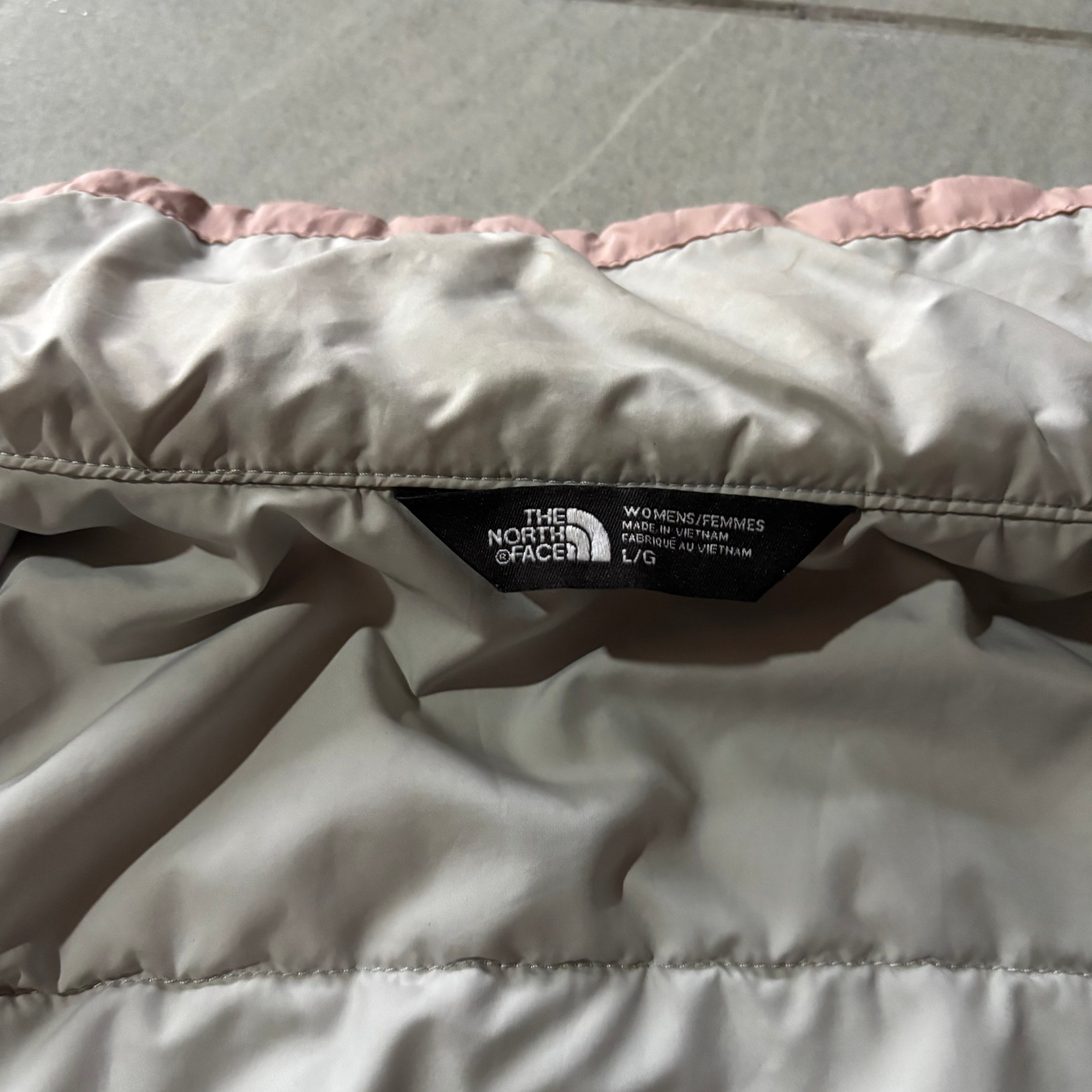 (L) THE NORTH FACE PUFFER JACKET
