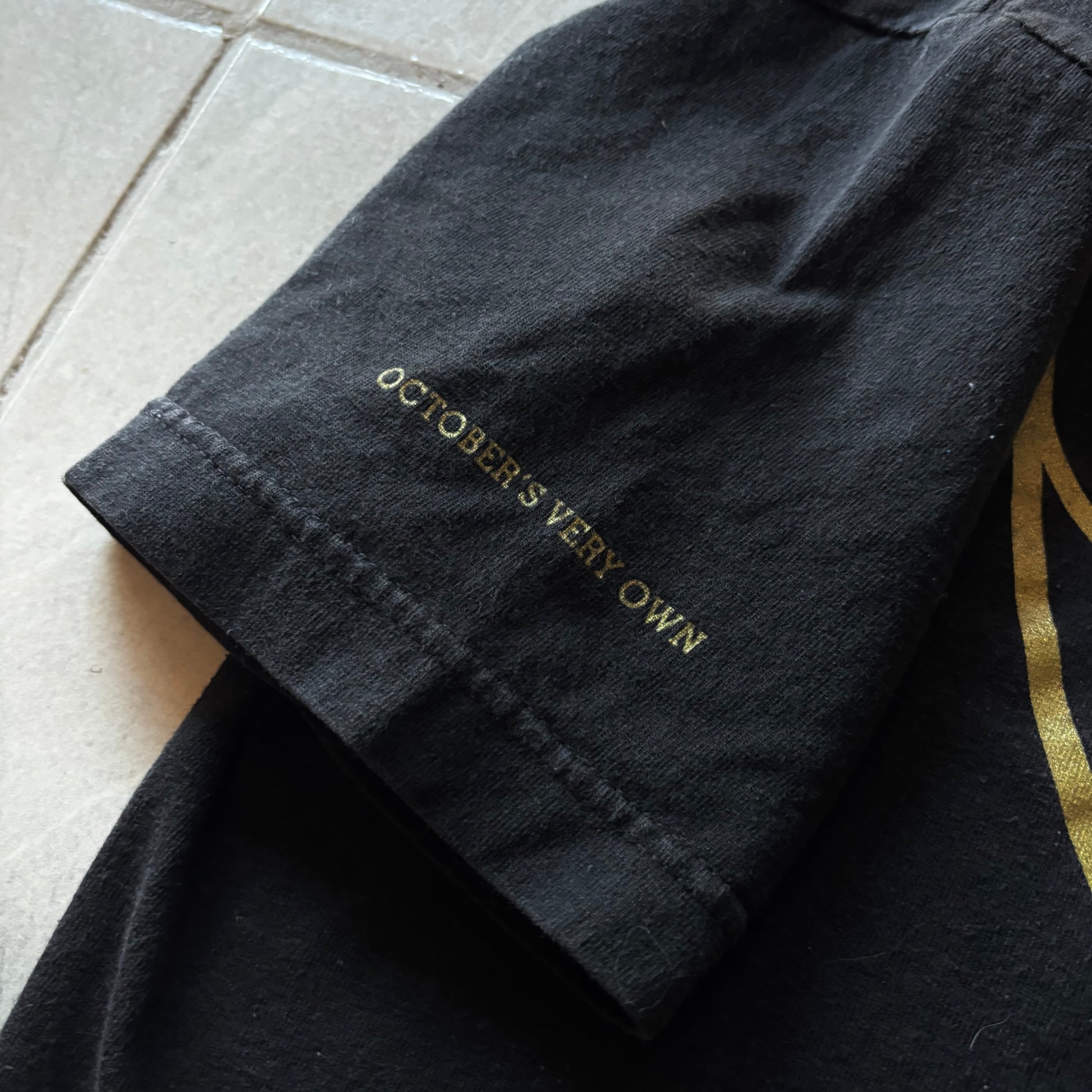 (S) TEE OCTOBERS VERY OWN