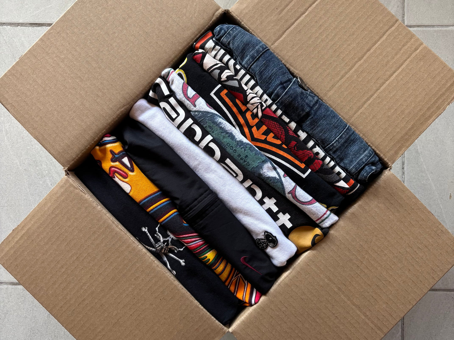 MYSTERY BOX