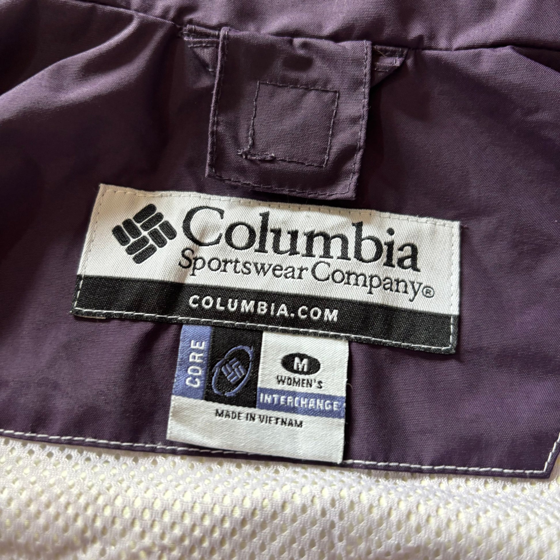 (L) COLUMBIA CORE COMPLETE