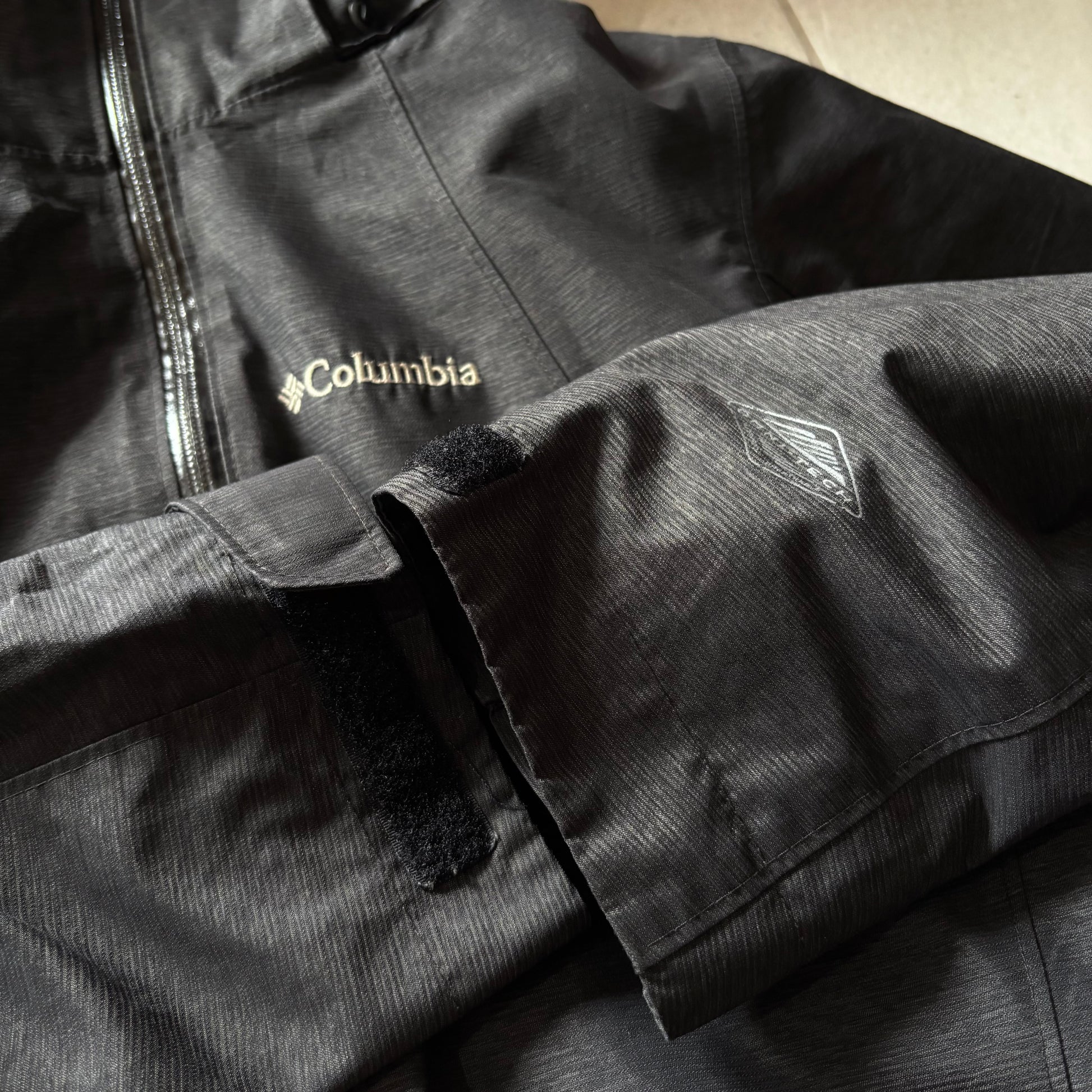 (M) COLUMBIA OMNI TECH COMPLETE - ZIP DAMAGE