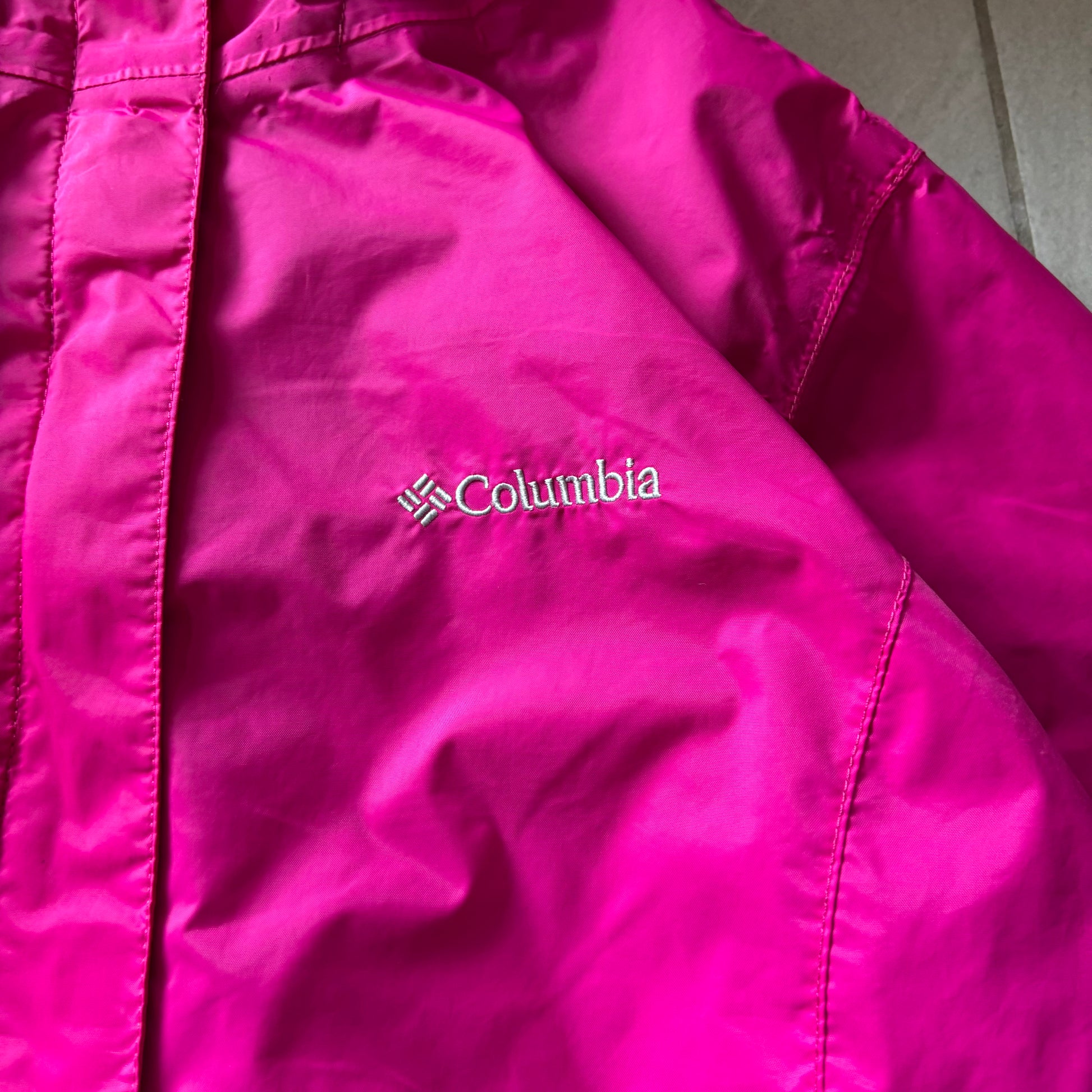 (L) COLUMBIA WINDBREAKER - ZIP DAMAGE