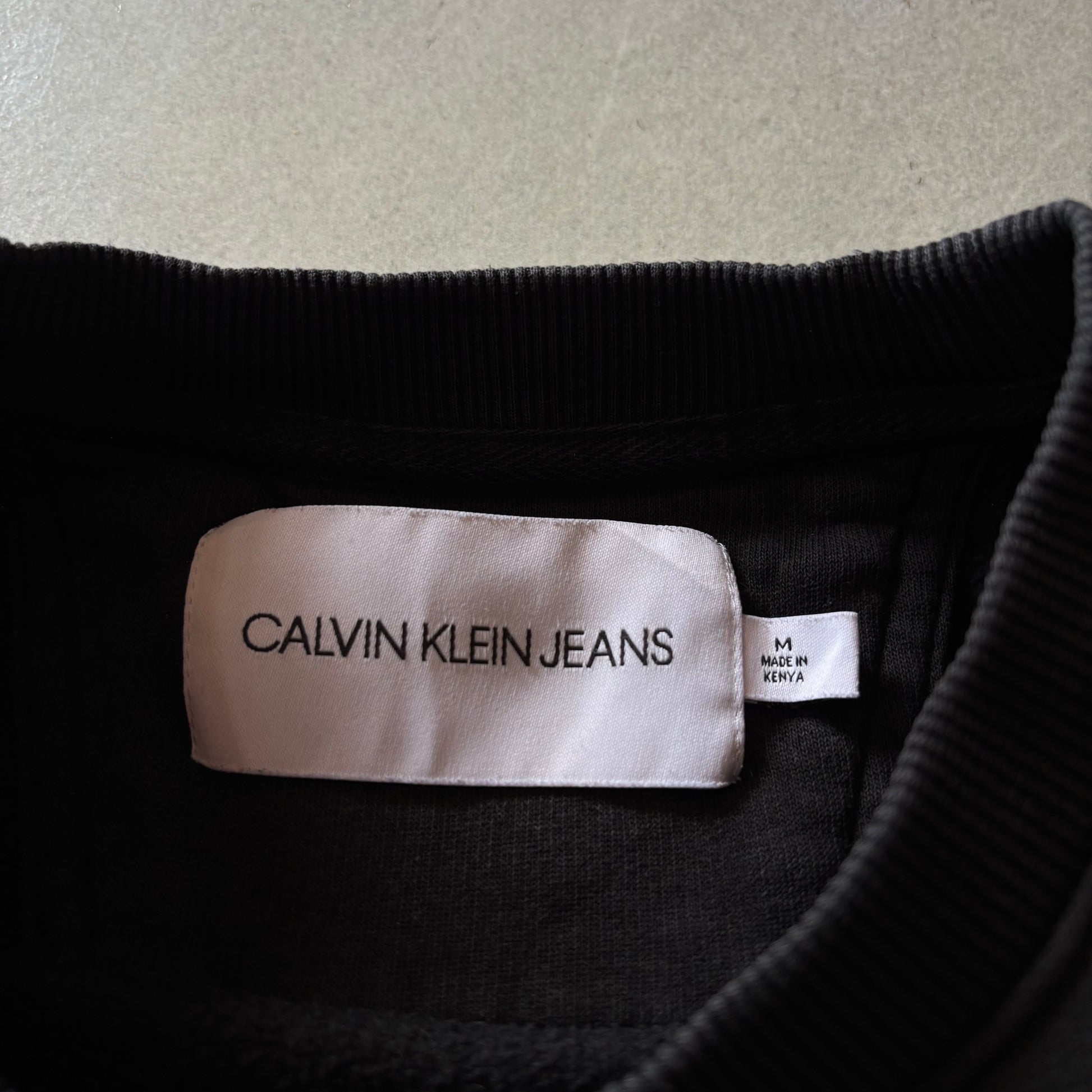 (M BOXY) CALVIN KLEIN CREWNECK LEGIT