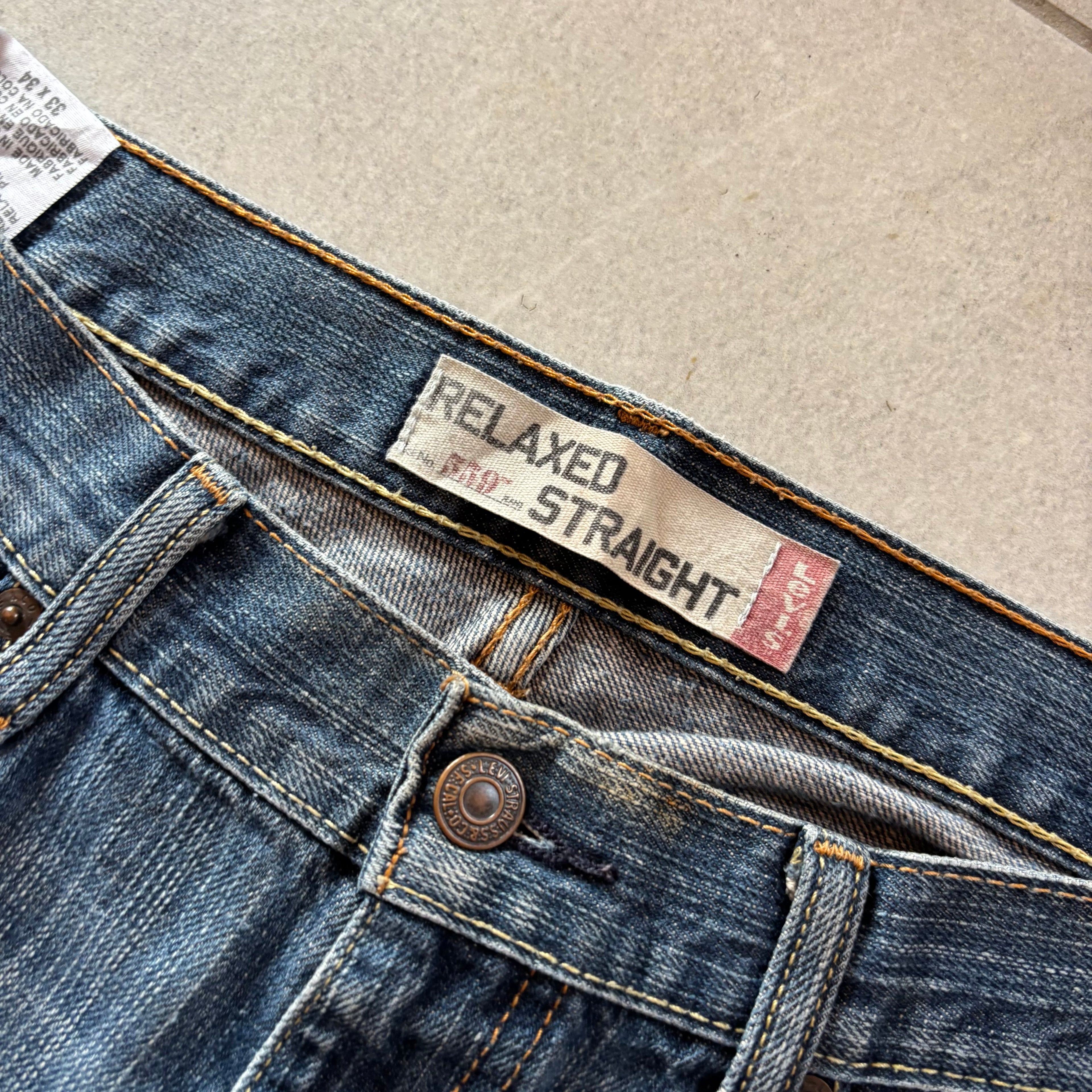 (33/34) LEVI'S 559 DENIM JEANS