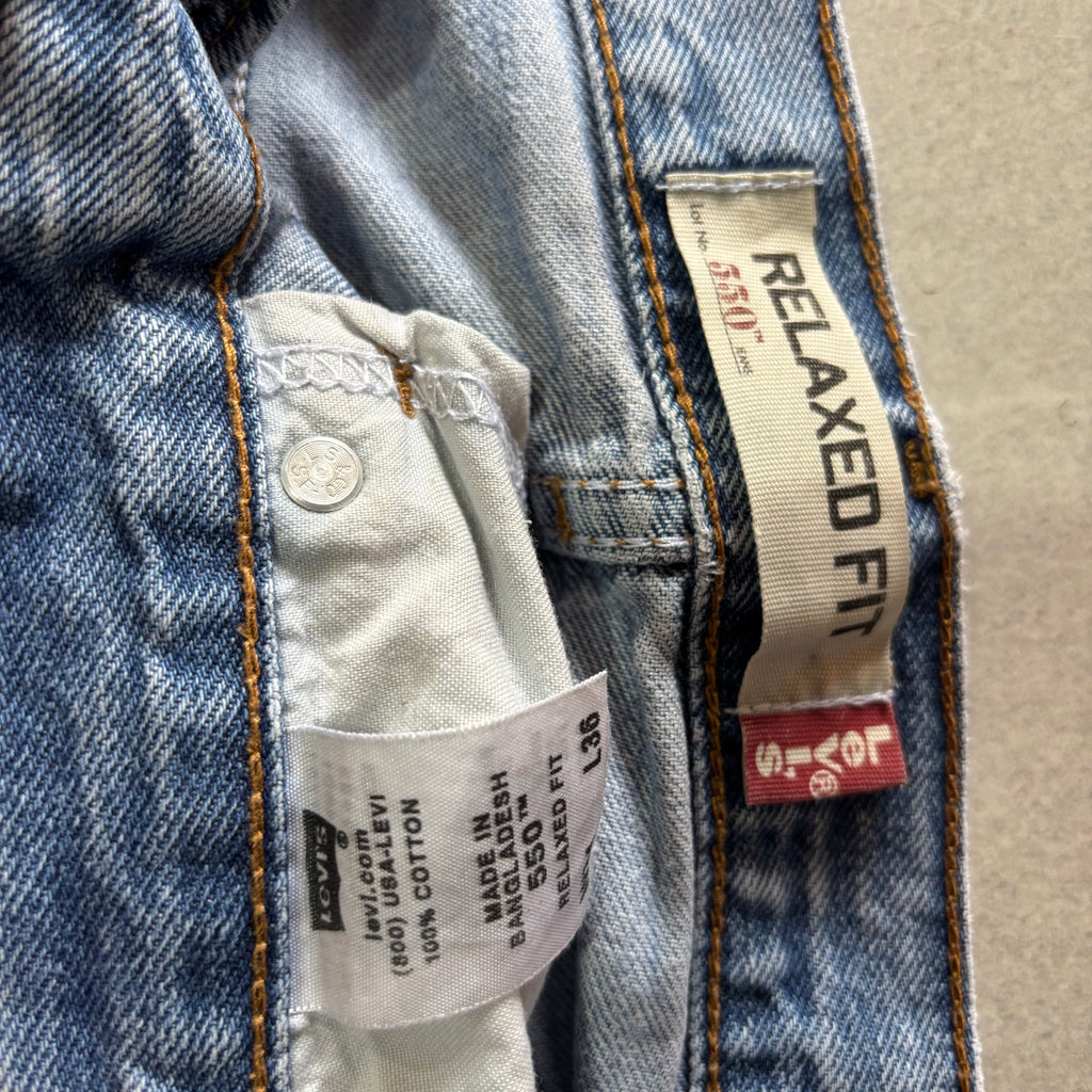 (34/32) LEVI'S 550 DENIM PANT