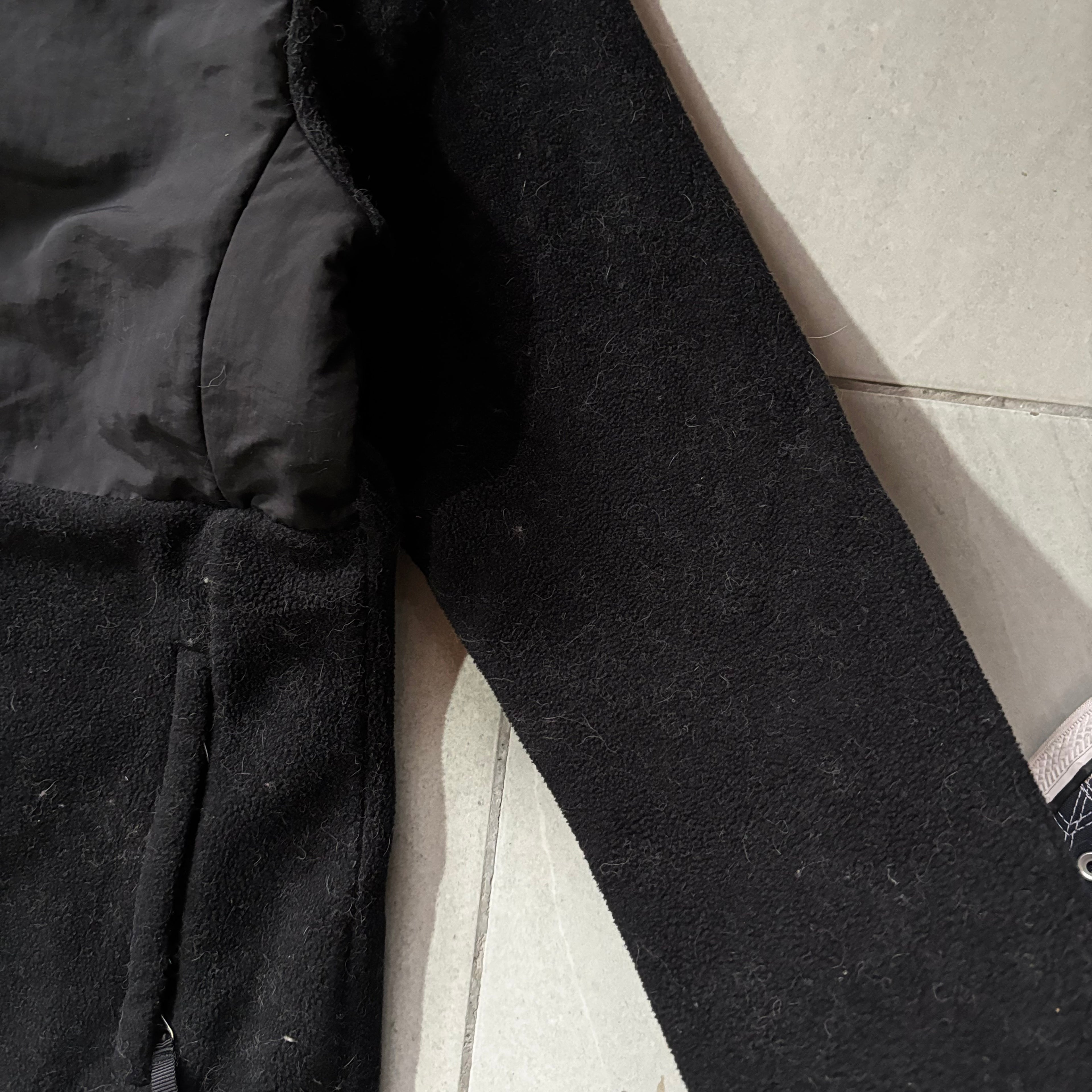 (L) THE NORTH FACE FLEECE JACKET