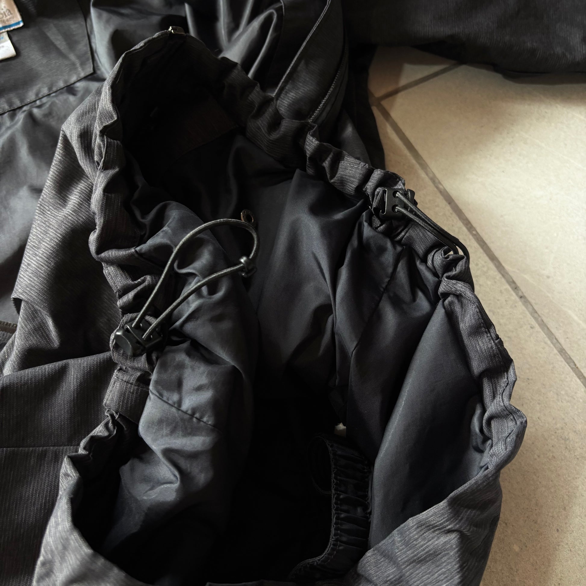 (M) COLUMBIA OMNI TECH COMPLETE - ZIP DAMAGE