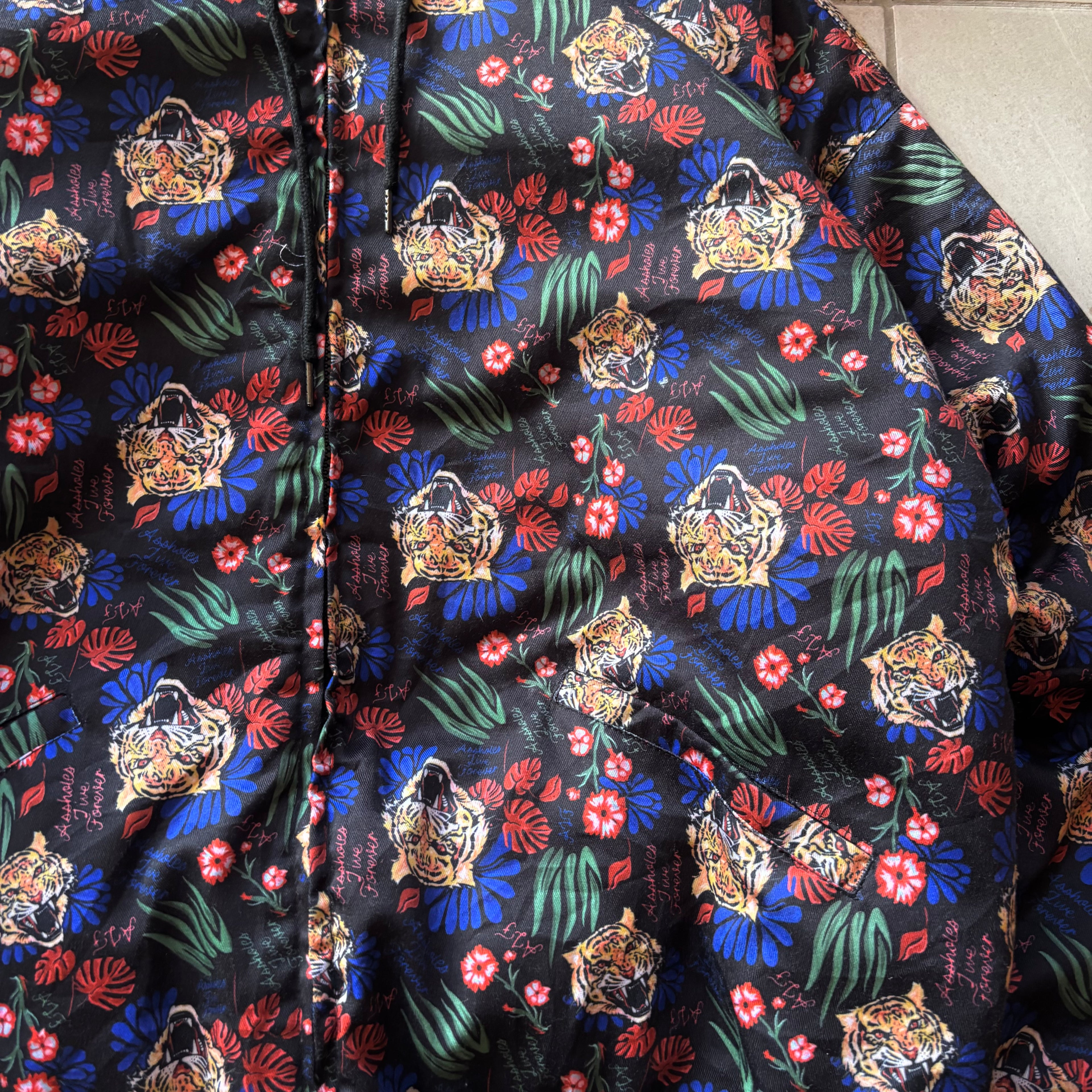 (Xl) LIVE FOREVER TYPE ED HARDY HOODIE BOMBER