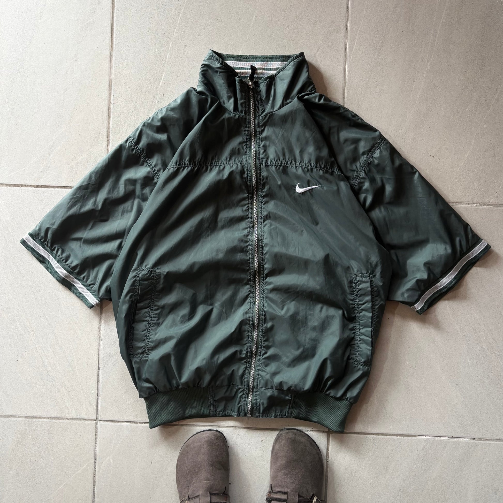 (L) RARE VINTAGE NIKE WINDBREAKER 90's
