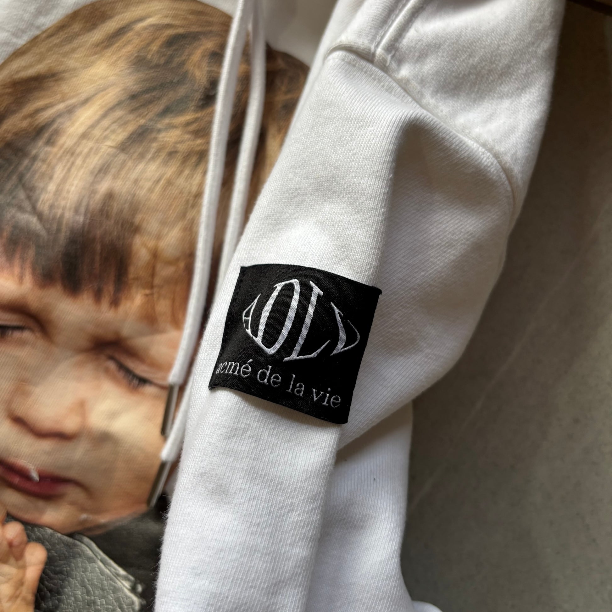 (L FIT XL) ACME DE LA VIE HOODIE