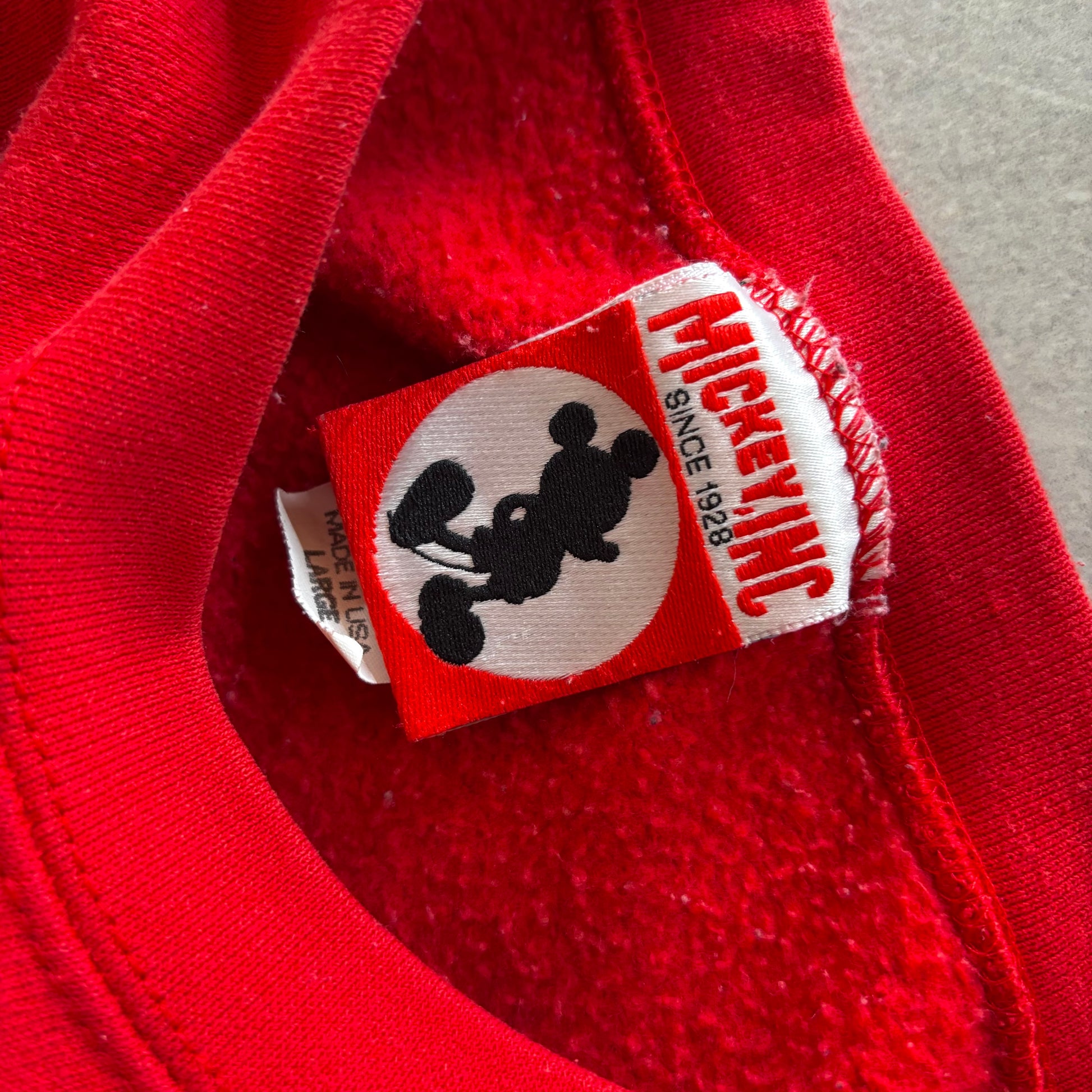 (L) VINTAGE DISNEY CREWNECK