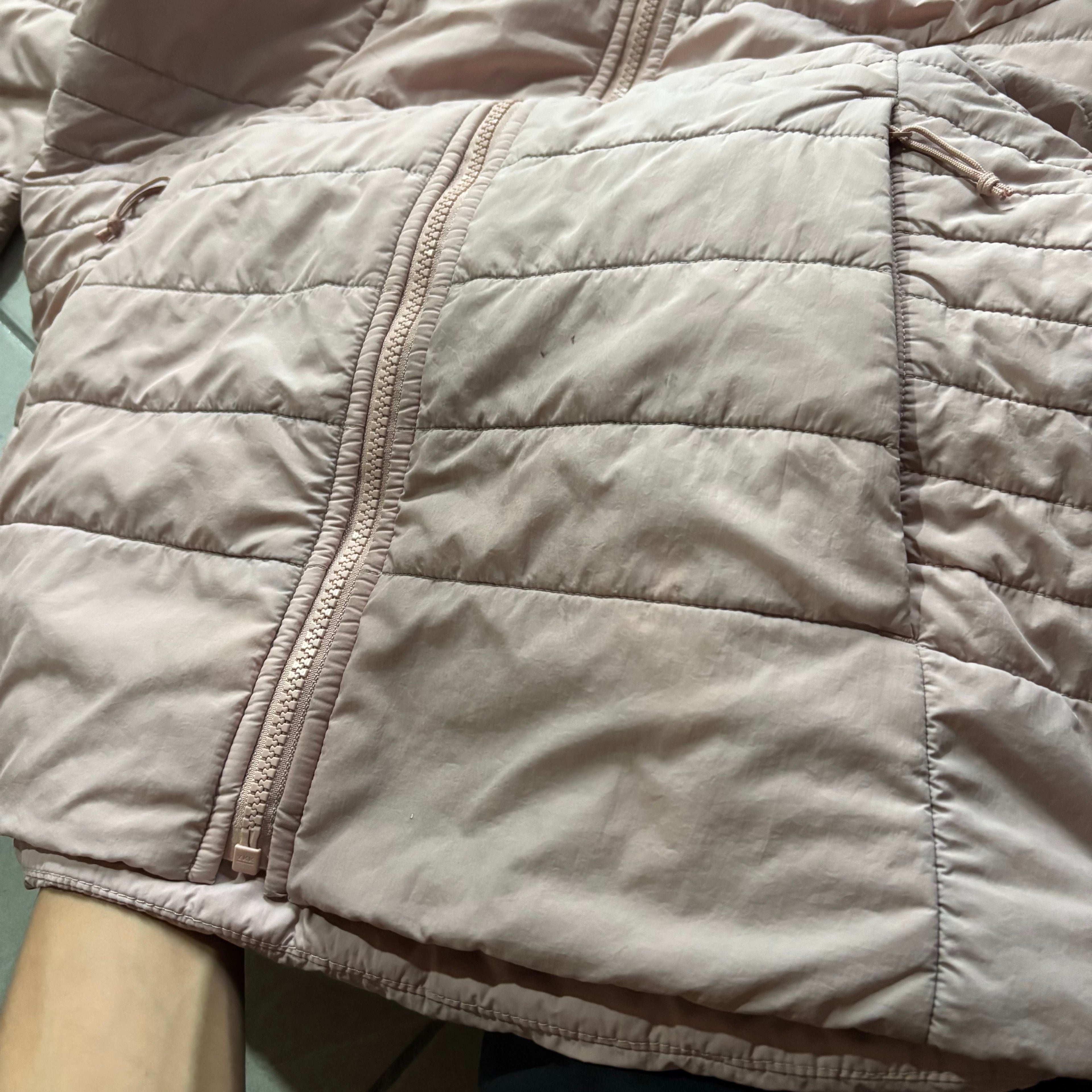 (L) THE NORTH FACE PUFFER JACKET