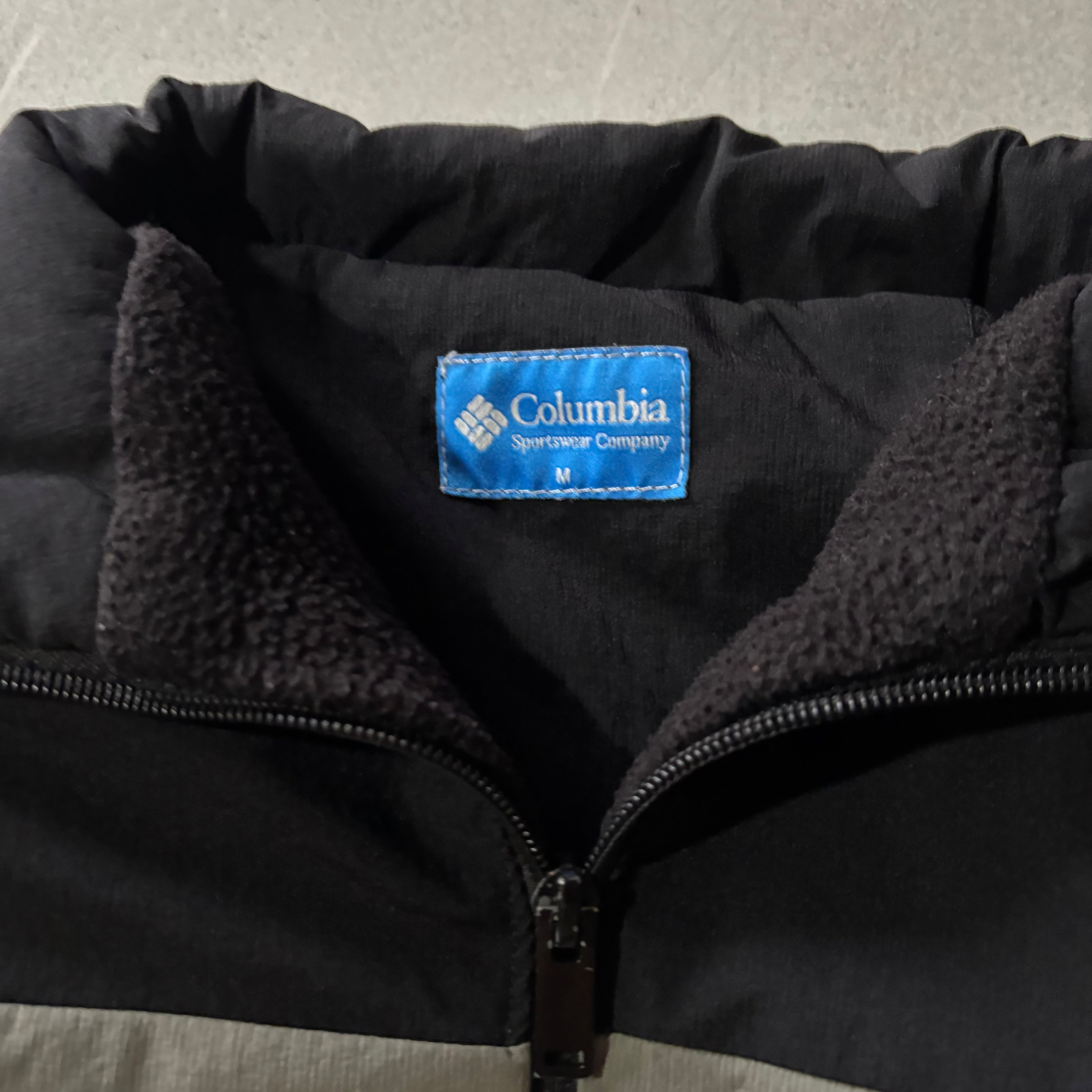 (S) COLUMBIA FLEECE JACKET