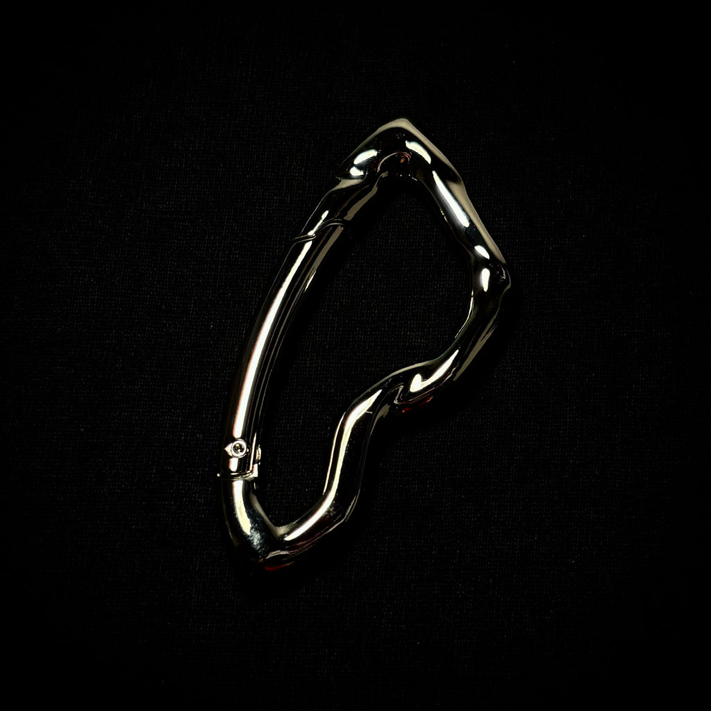 SILVER ABSTRACT CARABINE