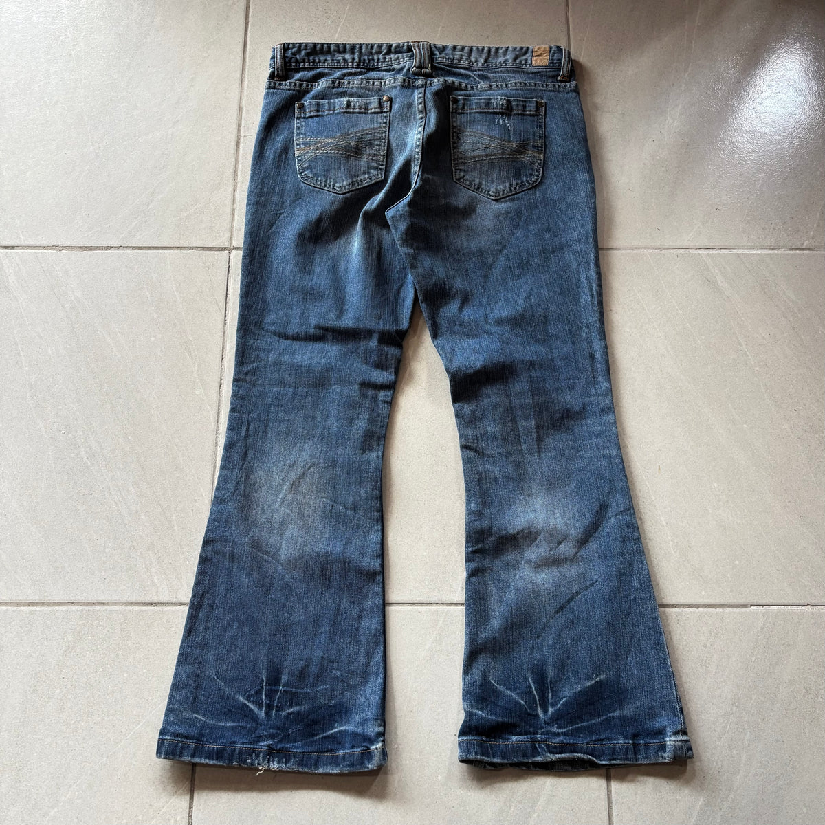 (11/12) MM FLARED DENIM JEANS
