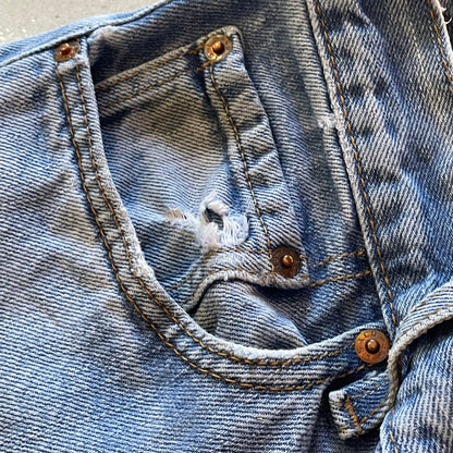 (34/32) VINTAGE LEVI'S PANT - 550
