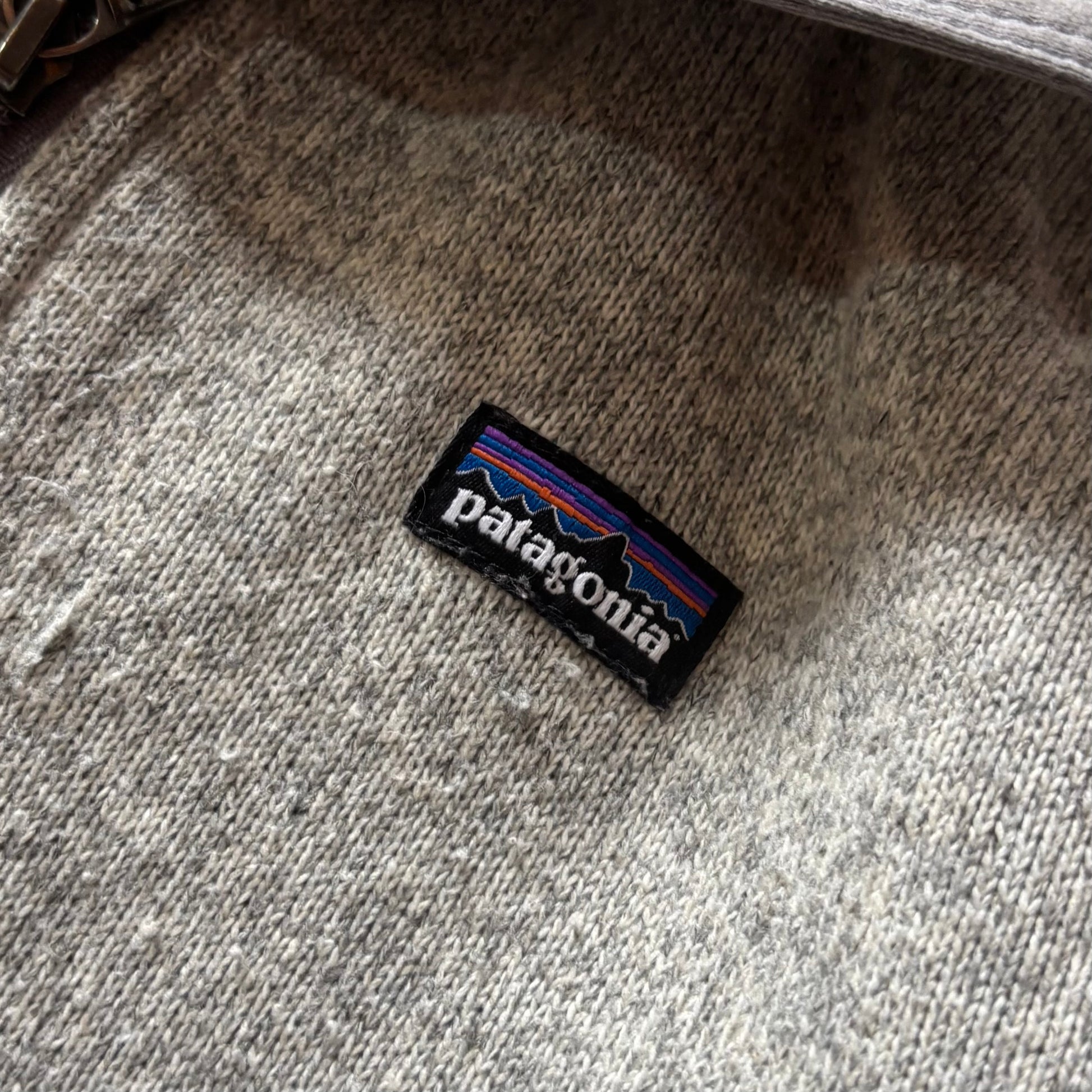 (M) PATAGONIA FLEECE JACKET - NEW