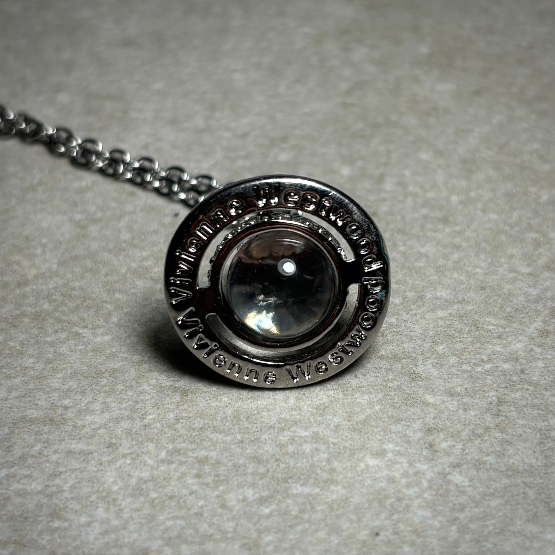 VW SATURNO NECKLACE