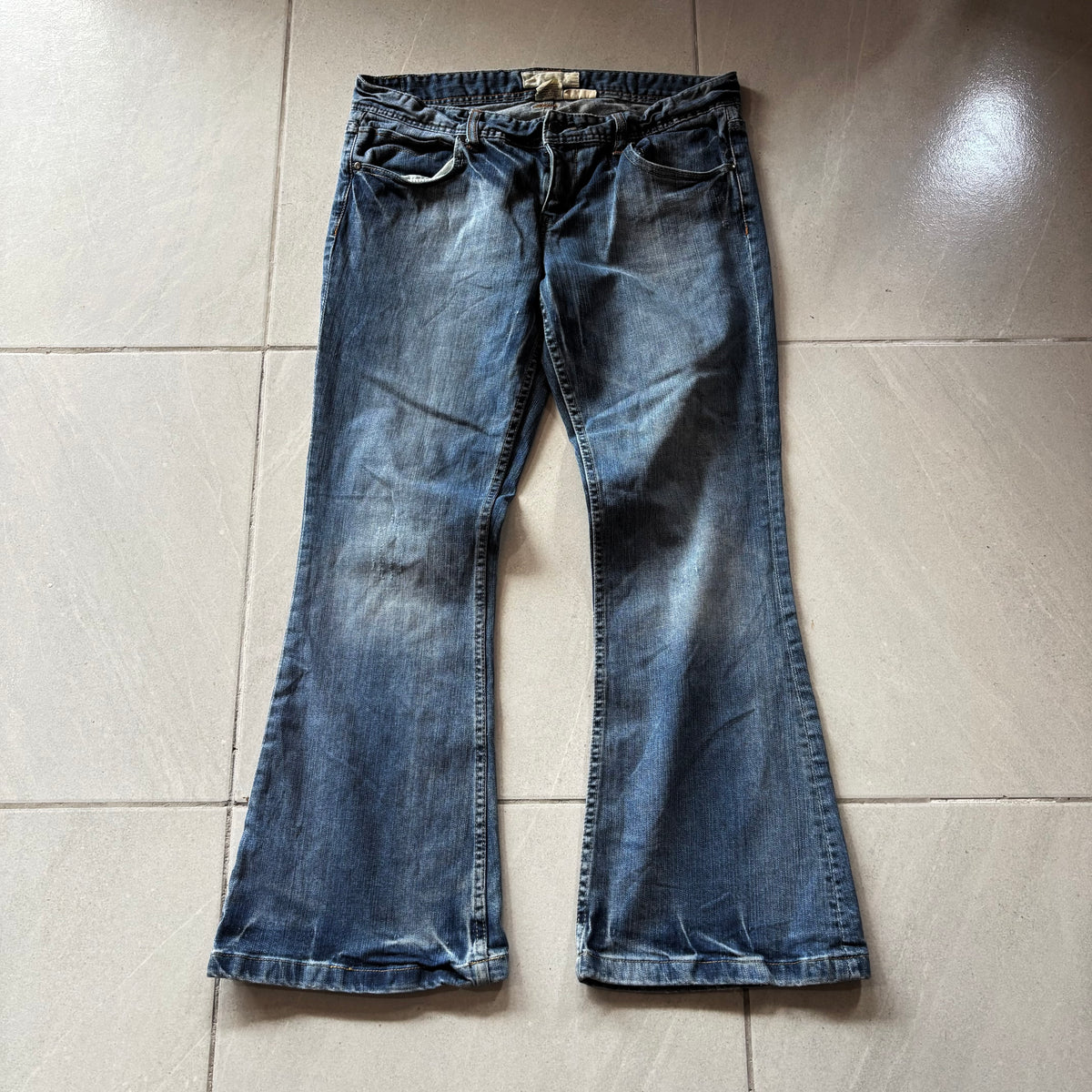 (11/12) MM FLARED DENIM JEANS