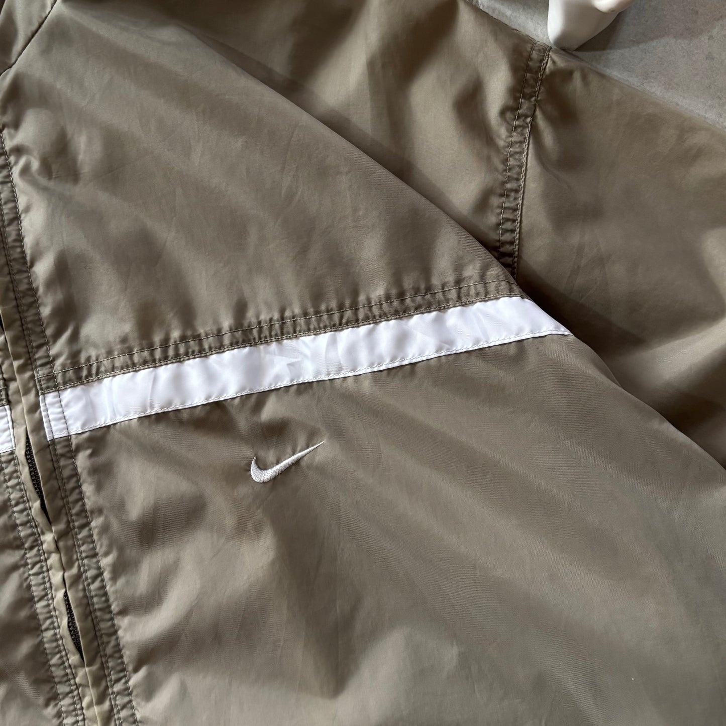 (L) VINTAGE 90s NIKE STORMBREAKE