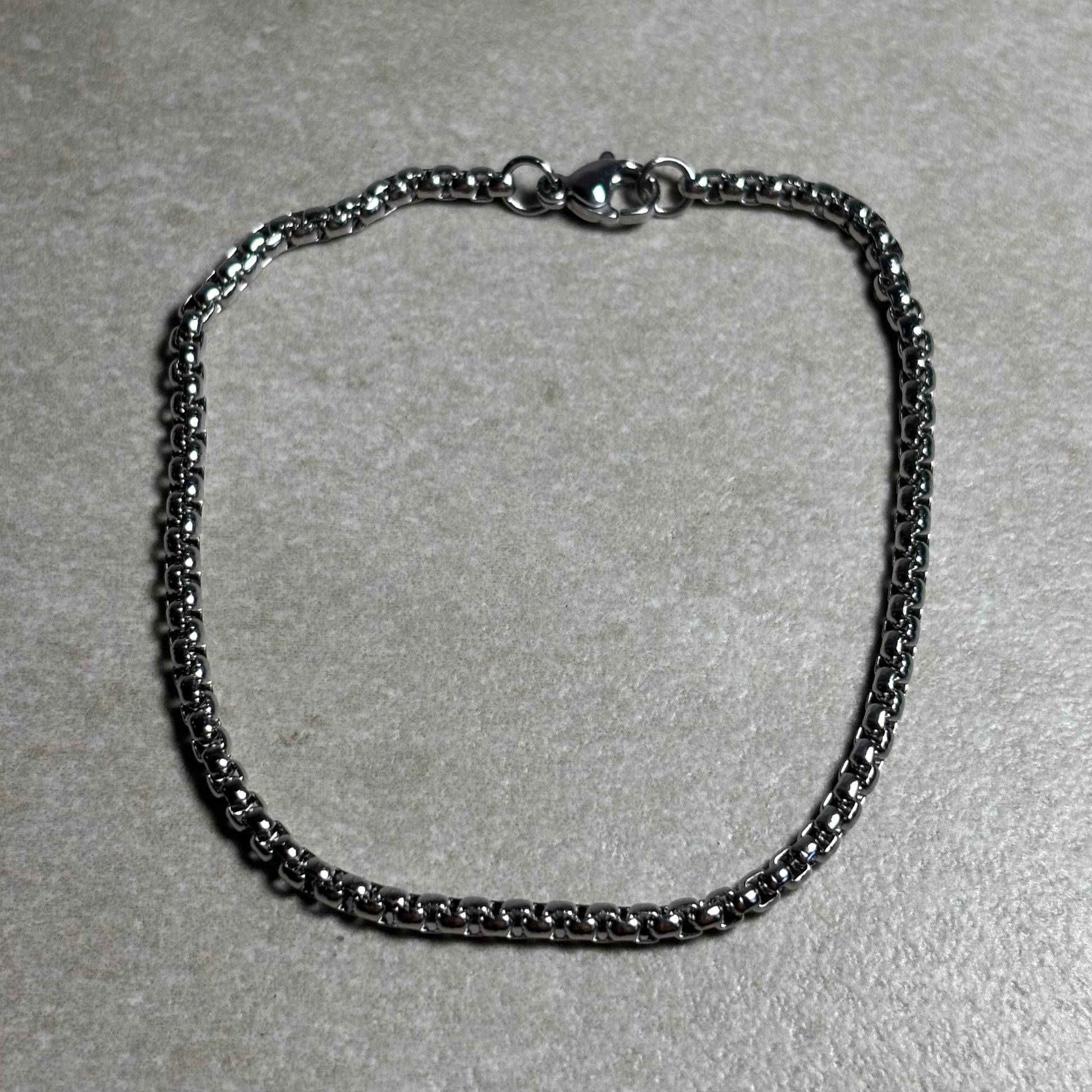 PULSERA PLATEADA BASICA