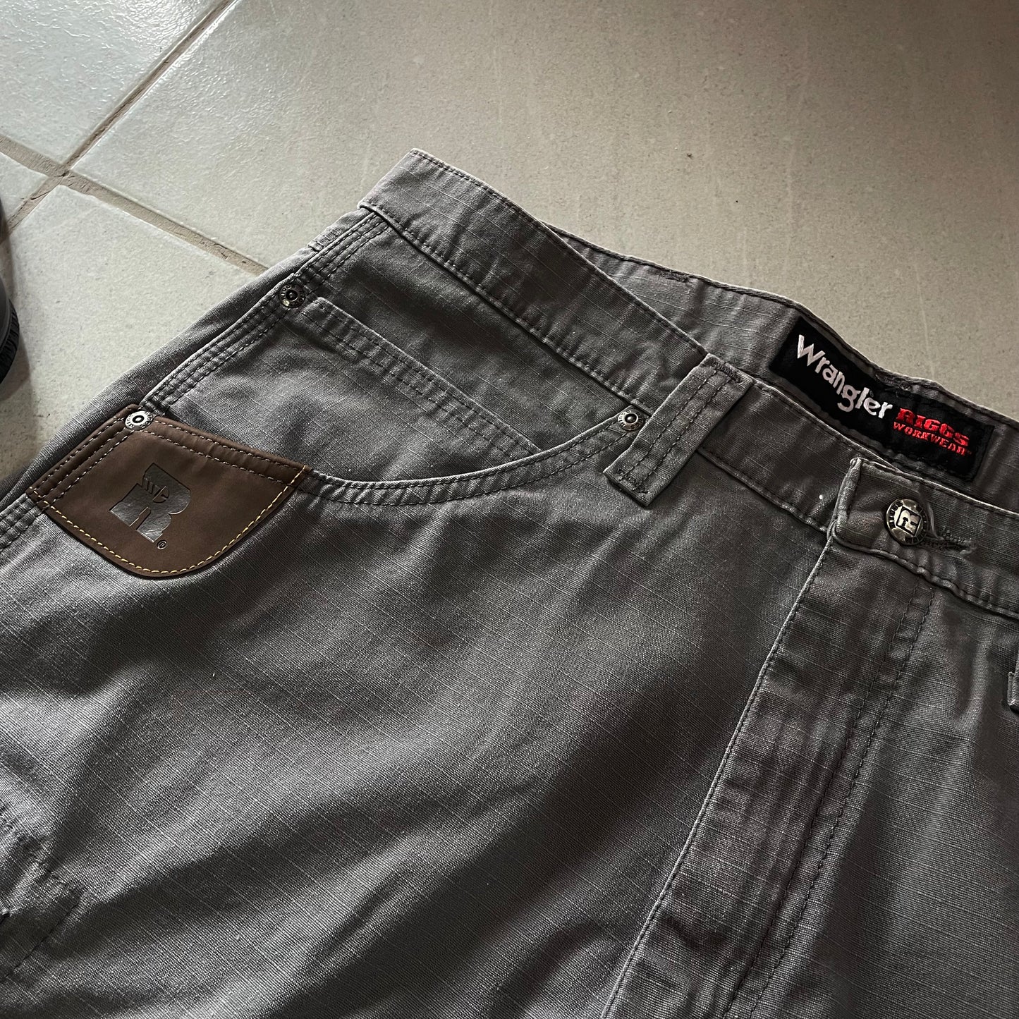 (34/34) Pant Cargo Wrangler Riggs Nuevo