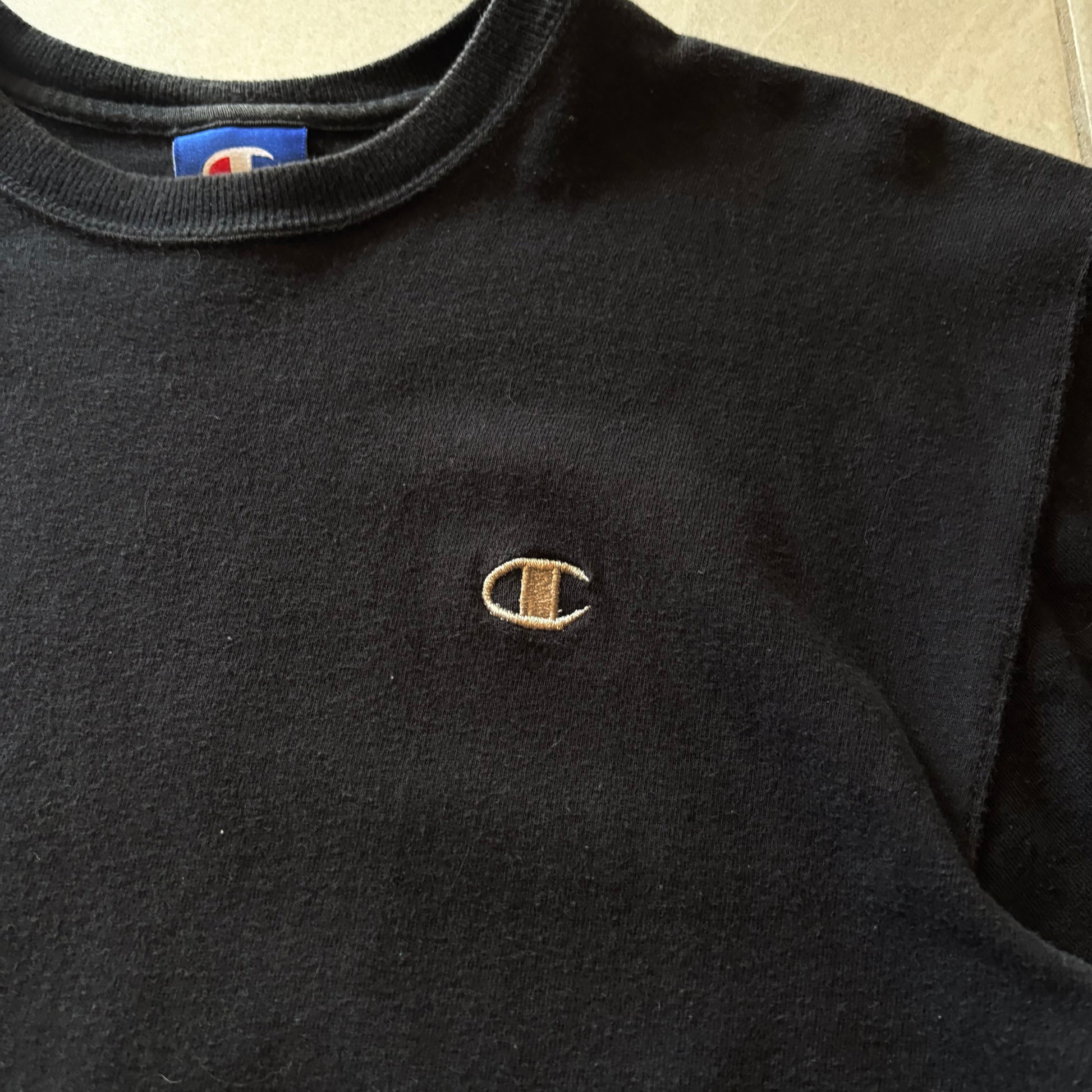 (M BOXY) CHAMPION FULL BLACK TEE