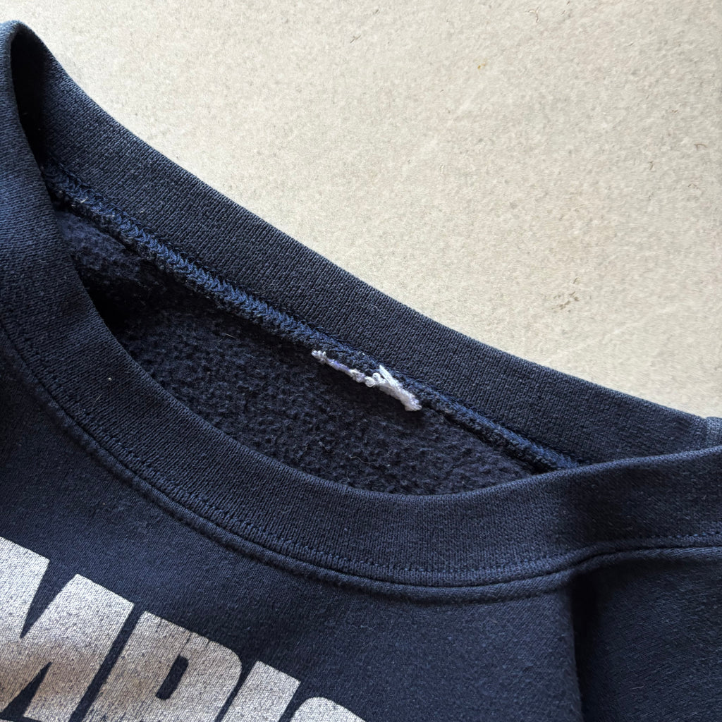 (L) VINTAGE NFL CHAMPIONS CREWNECK