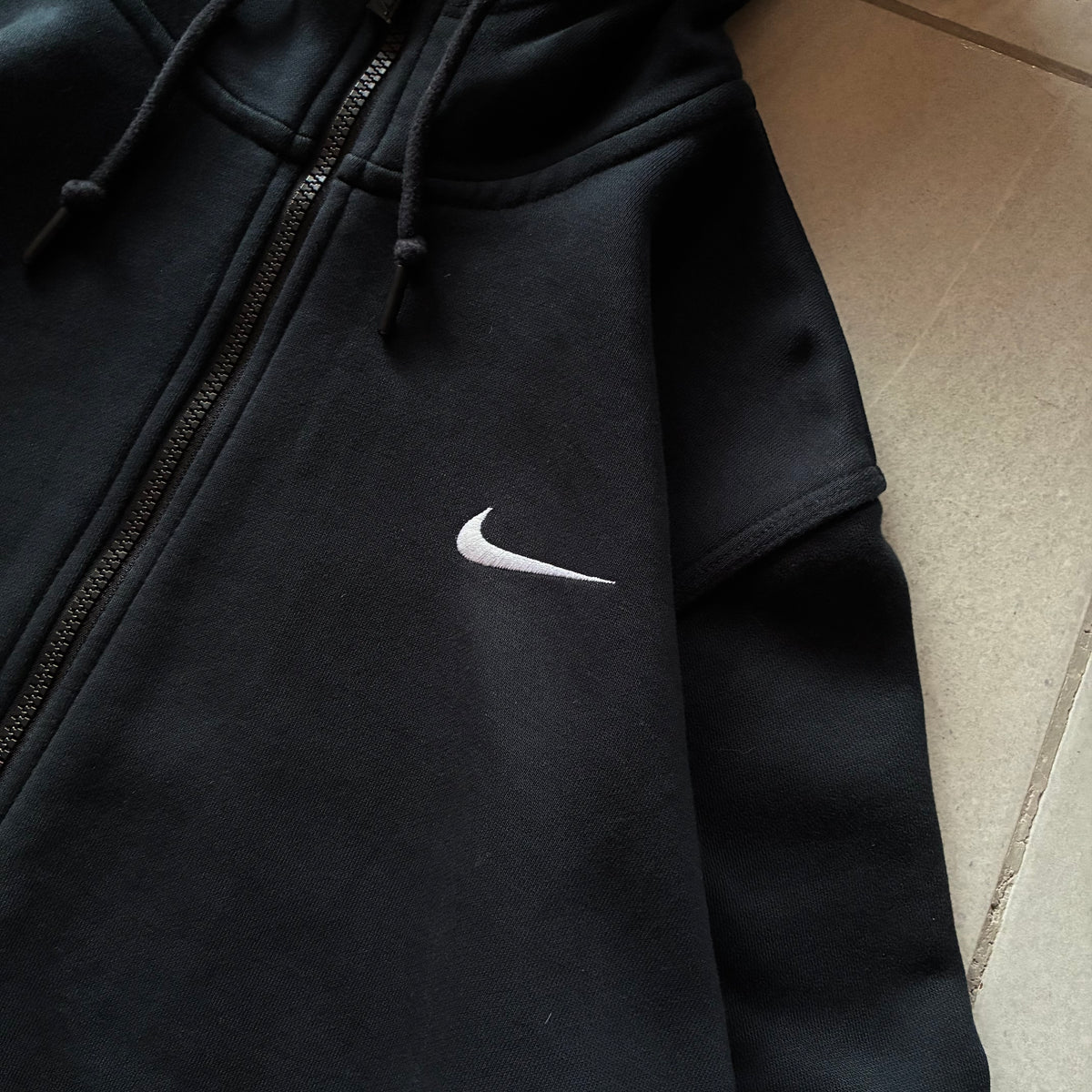 (L) NIKE HOODIE ZIP UP